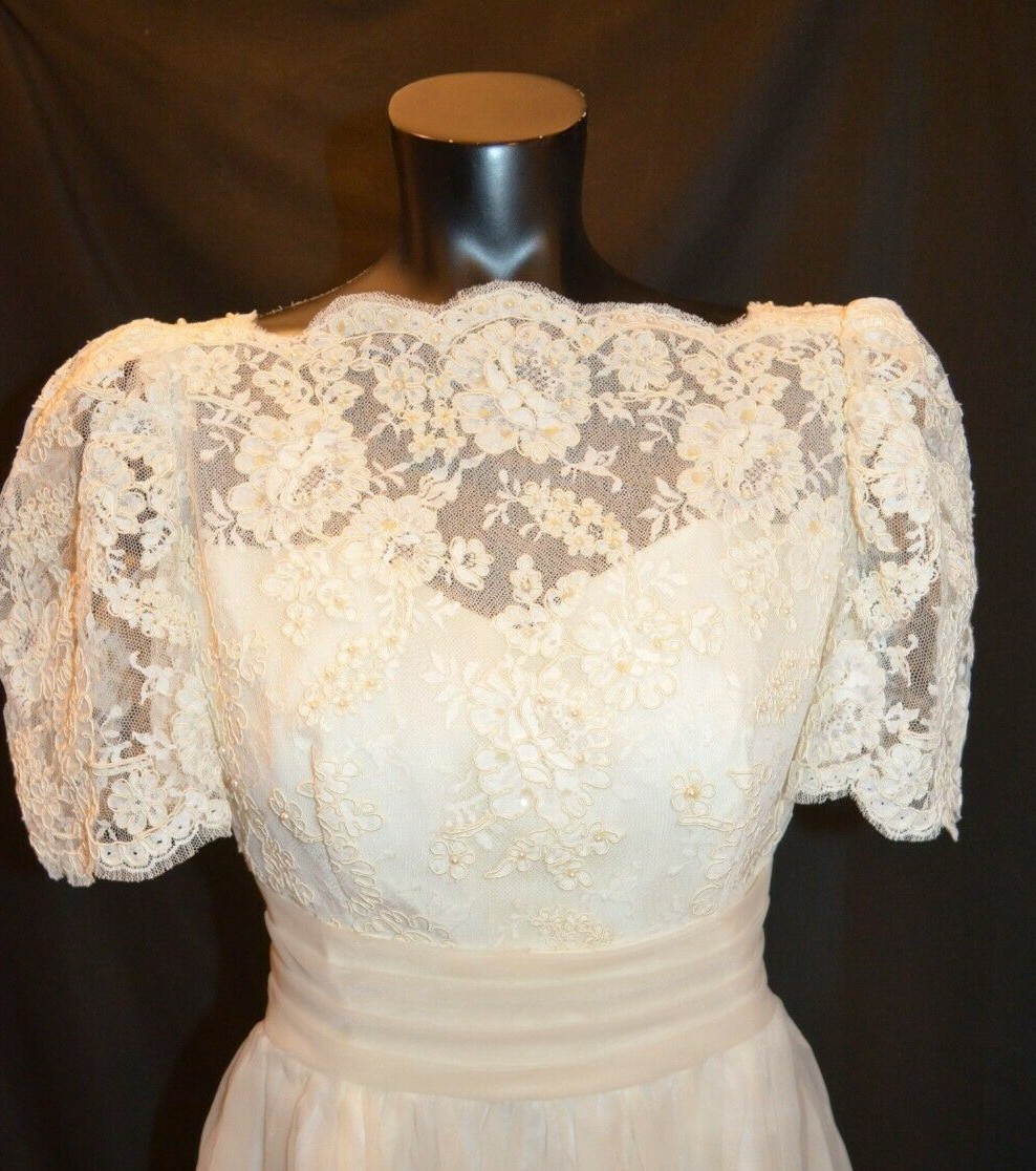 Union Made Vintage Ivory Alencon Lace Tea Length Sweetheart Wedding Dress 10