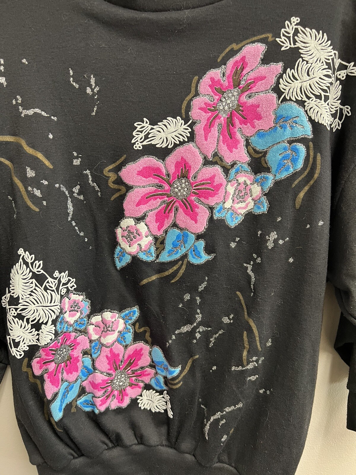 Vintage 80’s AMAZING black Batwing Sweatshirt Blouse Floral Metallic M Art