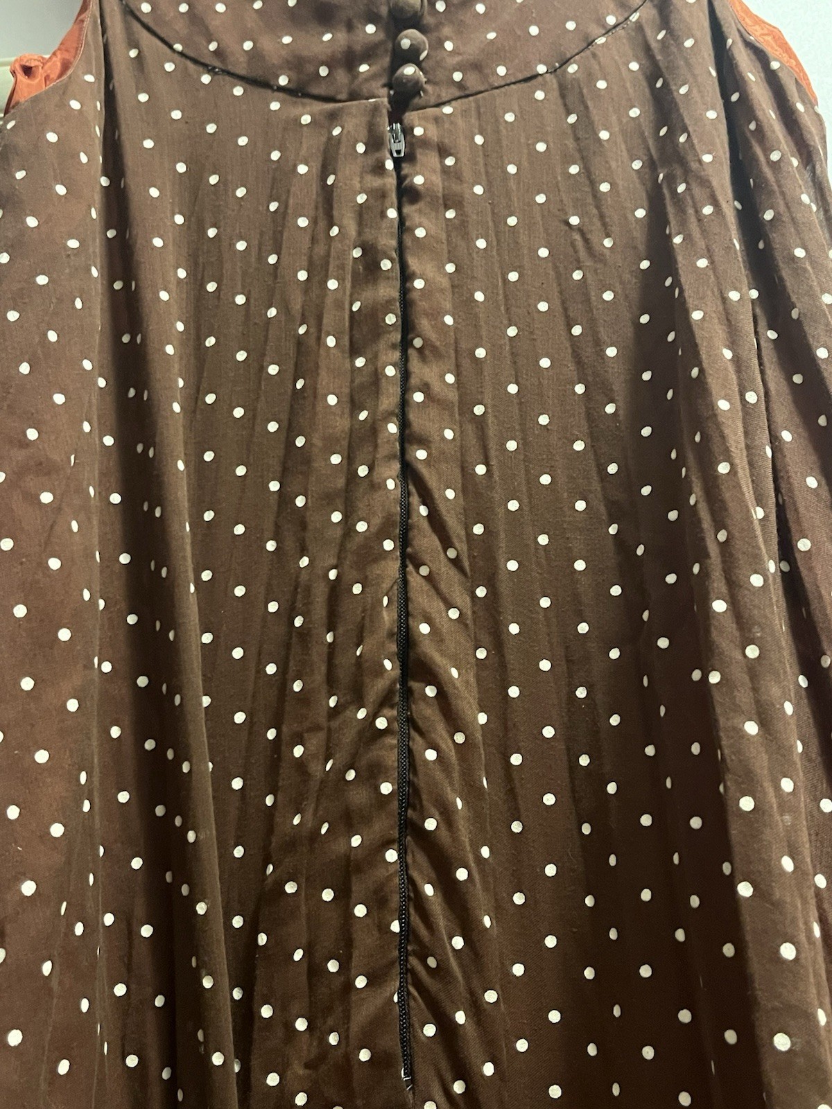 Vtg 1960’s Brown With White Polka Dots Pleated Sleeveless A-Line Dress Cut Tag