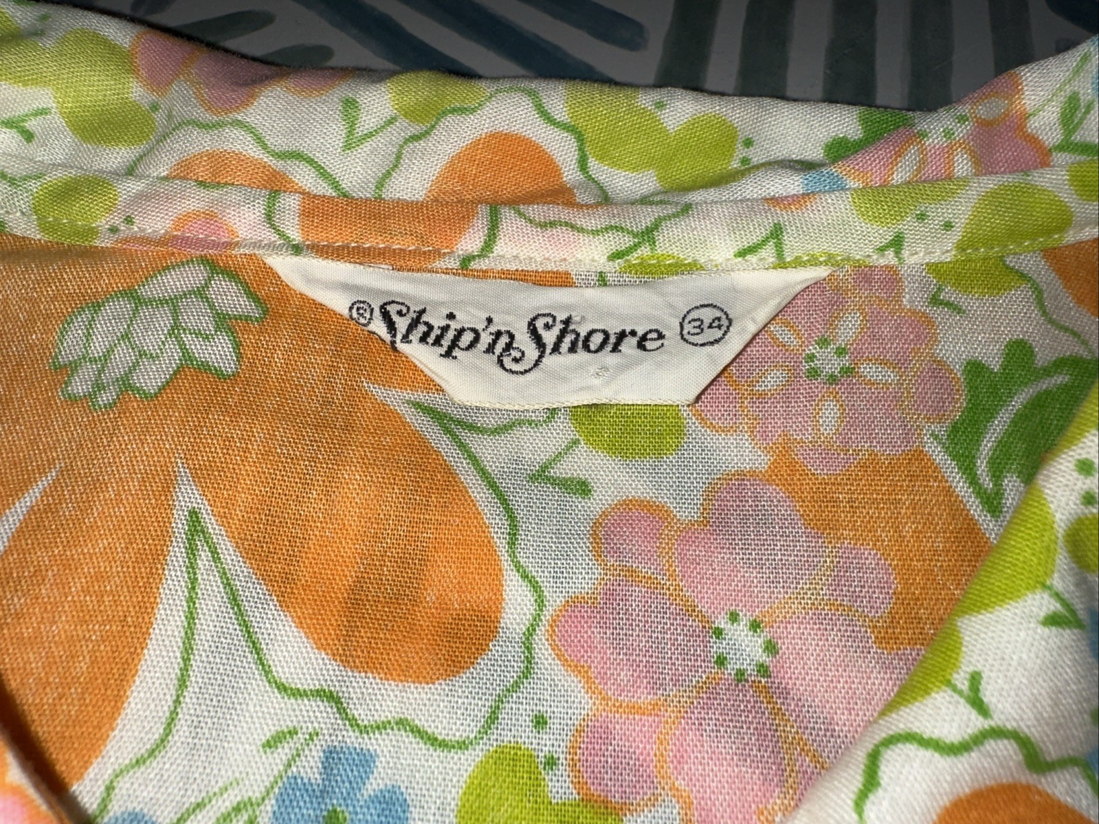 Vintage Ship 'n Shore Flower Power Blouse Orange Pink Green Floral Sz 34