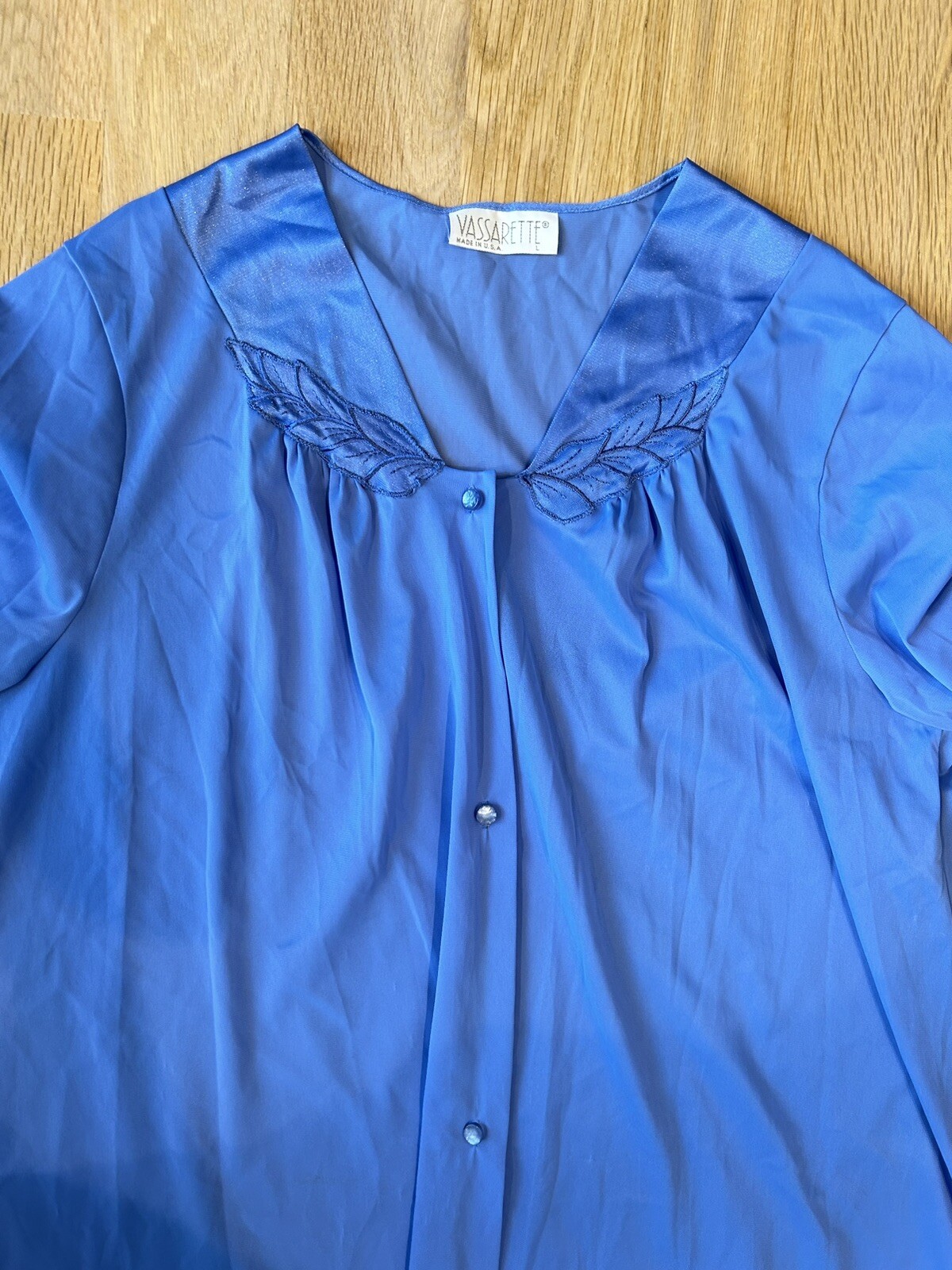 Vtg Vassarette Pajamas L Long Top & Crop Pants 25 Inseam blue Appliqué Detail