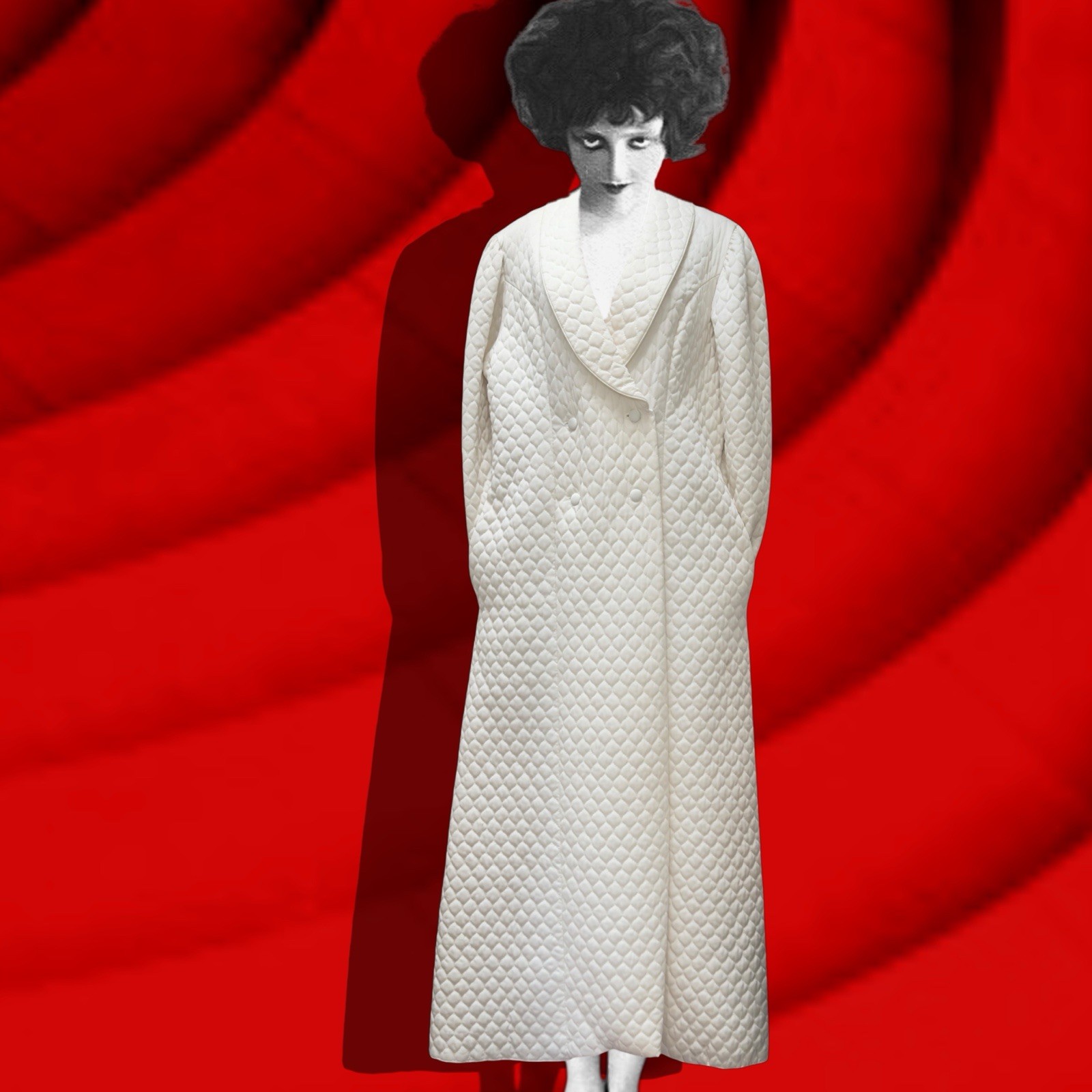 Vintage 1960s White Quilted Long Bridal Robe Pristine Pockets Double Breasted