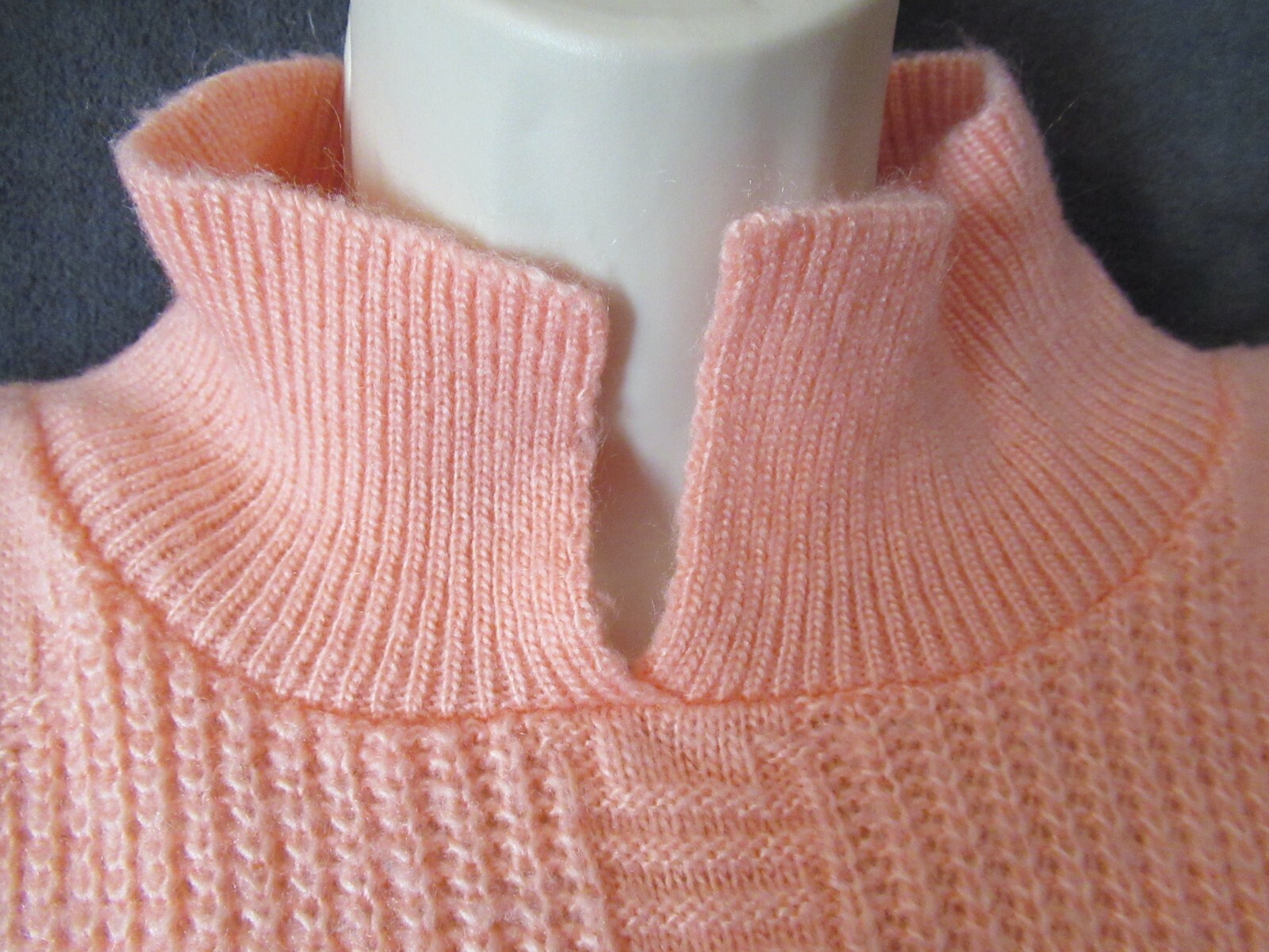 Totally 80’s Vintage Jane Adams Peach Pink Diamond Knit Collared Preppy Sweater