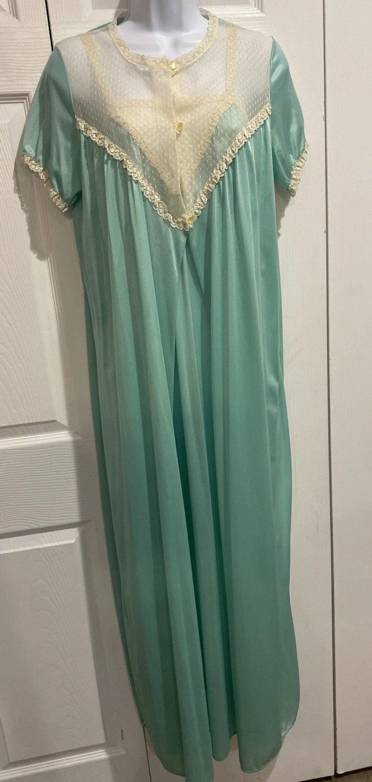 STARDUST VTG Intimate Lingerie Nightgown Robe Ensemble Laced Size M Mint Green