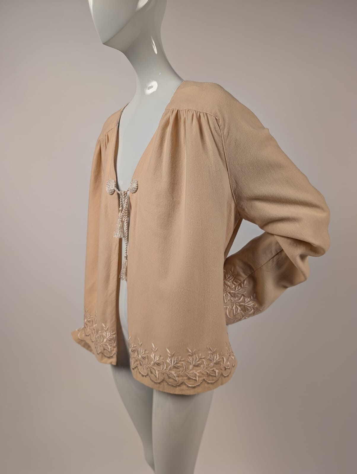 SWEET EDWARDIAN BLONDE WOOL JACKET W SILK EMBROIDERED EDGING + CORD TIE FRONT