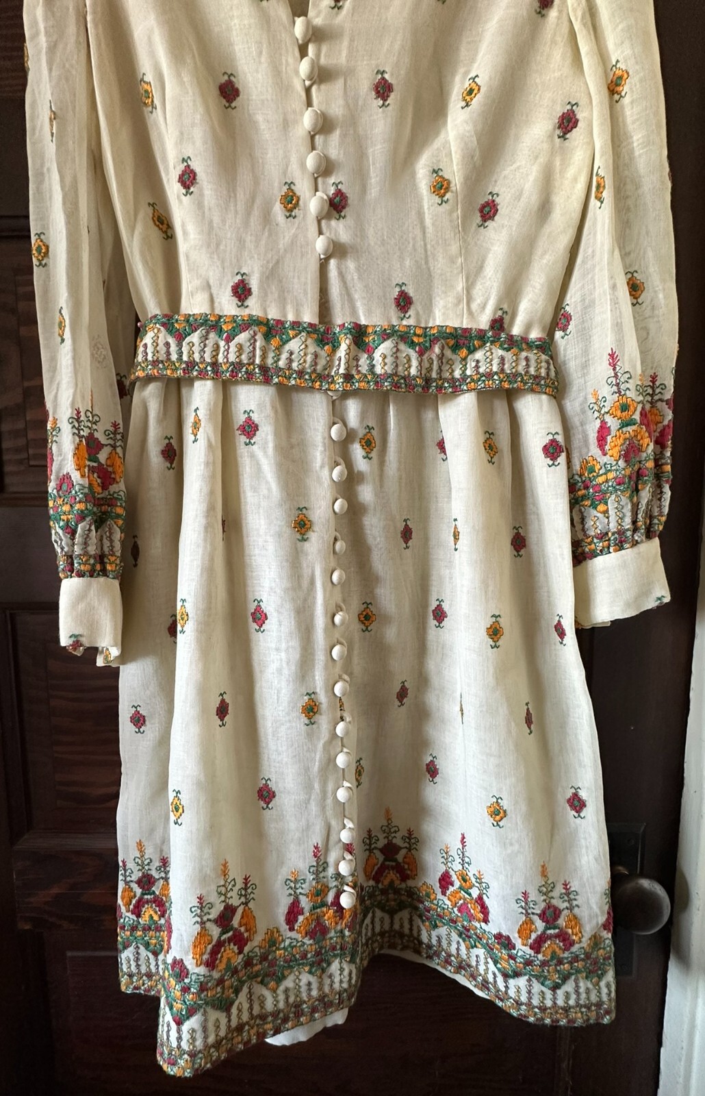 Vtg 70’s Embroidered Ivory Dress Belt LS Approx Medium Collar Red Green Yellow