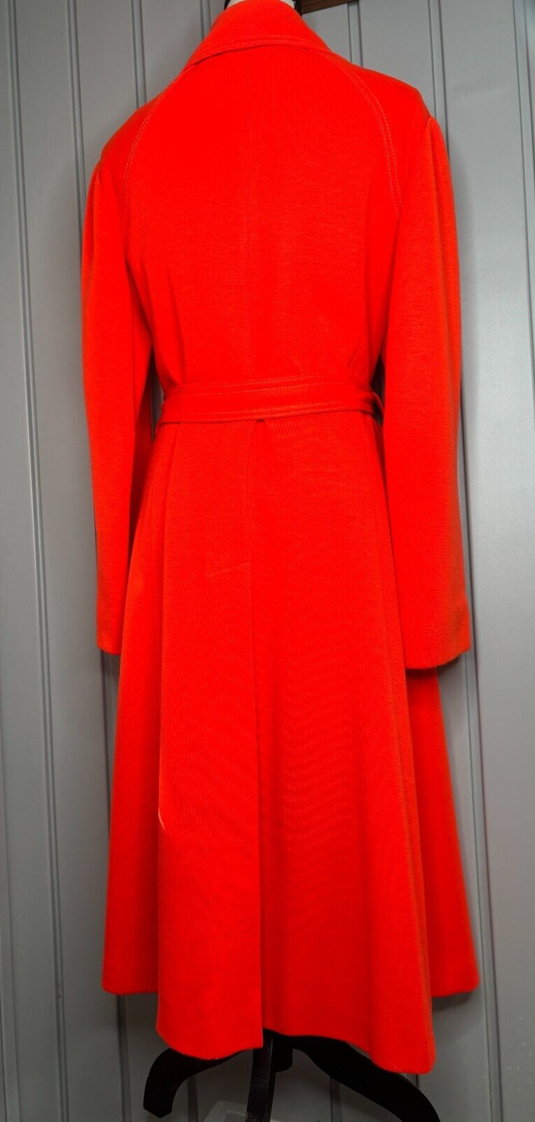 Vintage 1974-95 Womens Coat Size L-XL Orange Double Knit Buttons Tie Back Pleat