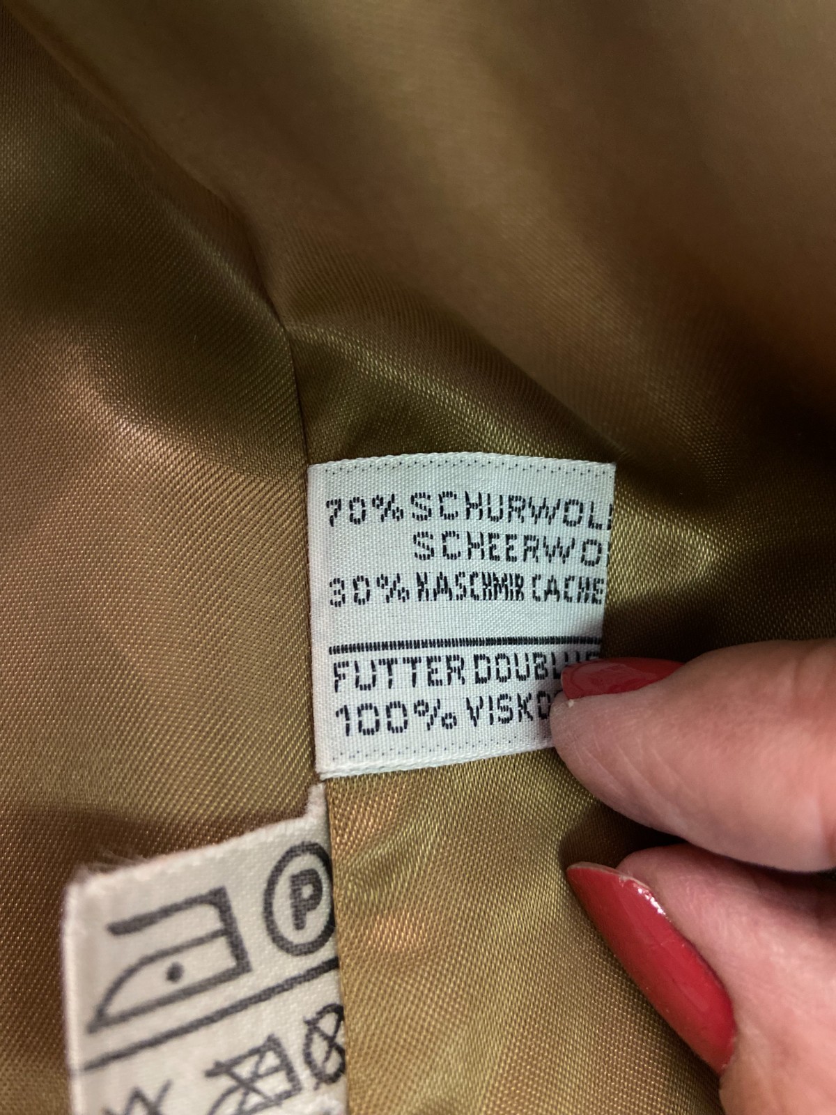Women’s 80’s Vintage Classic Camel hued coat in wool and cashmere | Size EU 38