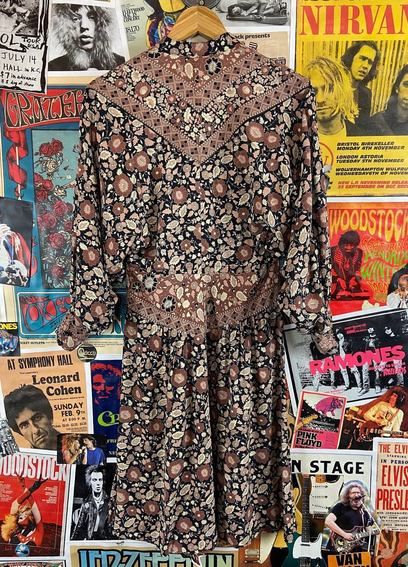Vintage Women’s 70s Brown Floral Foxy Lady Long Sleeve Boho Western Dress Size 2