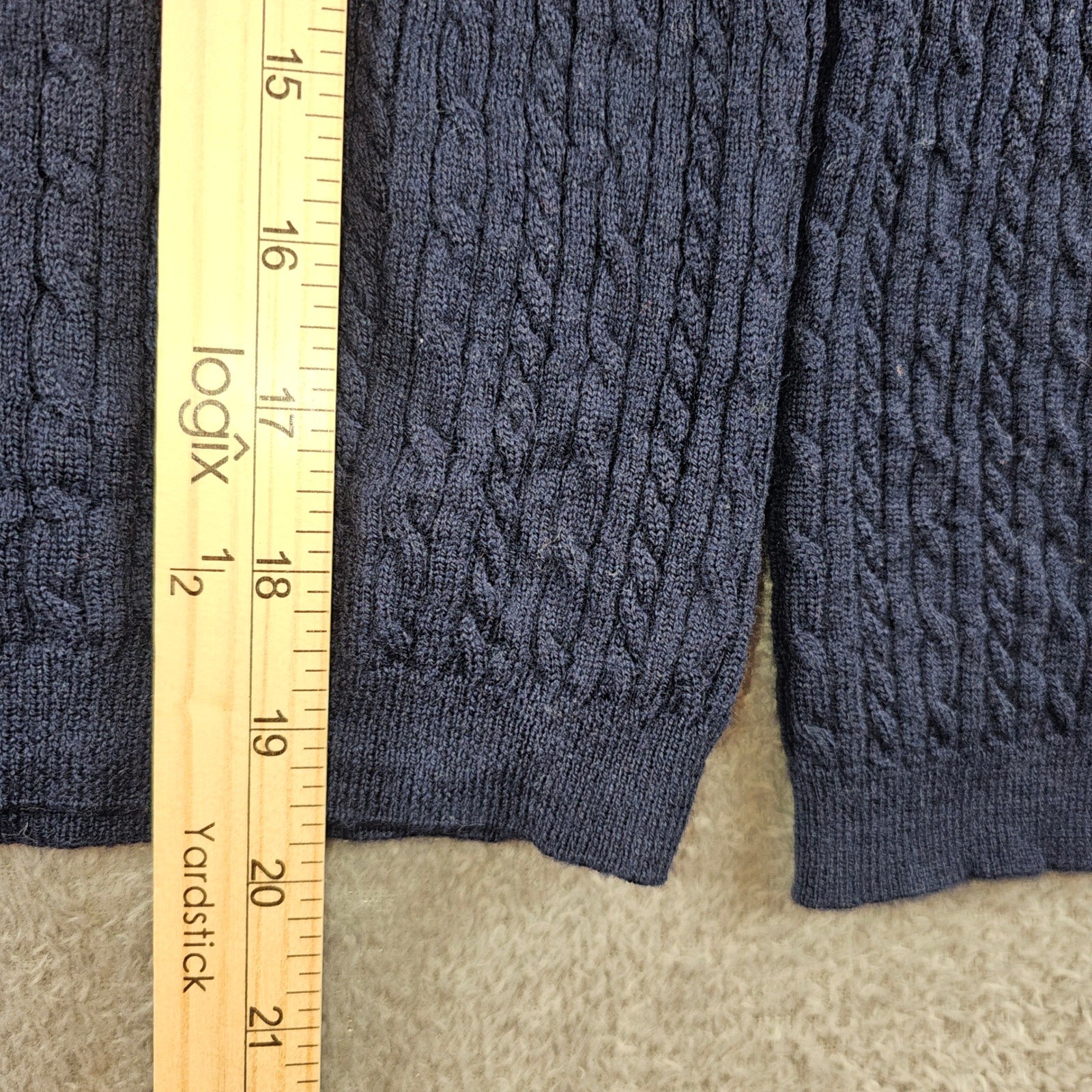 Pendleton Navy Blue 100% Merino Wool Cable Knit Crewneck Sweater Small Vintage