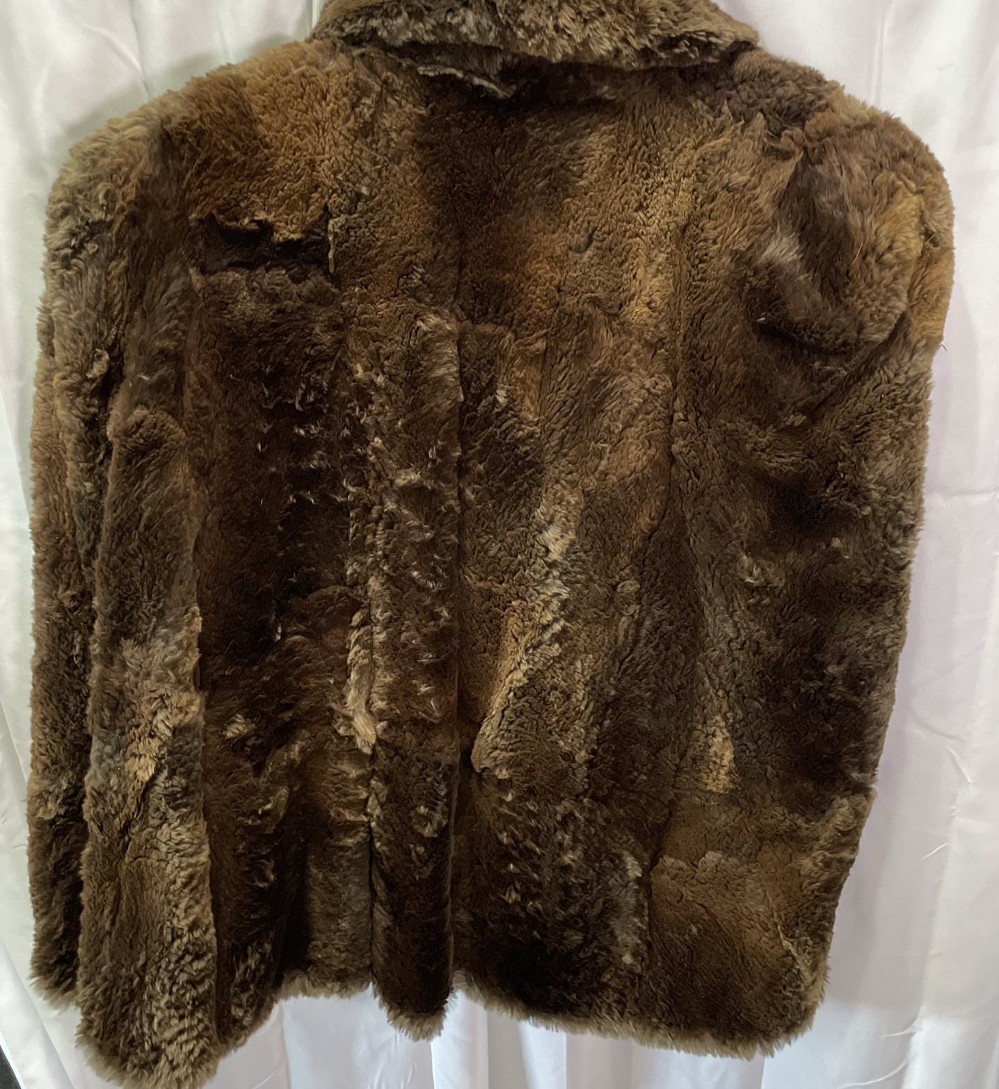 Vintage Akoury’s Furs Scranton PA Brown Real Fur Cape Capelet Stole Monogram AO