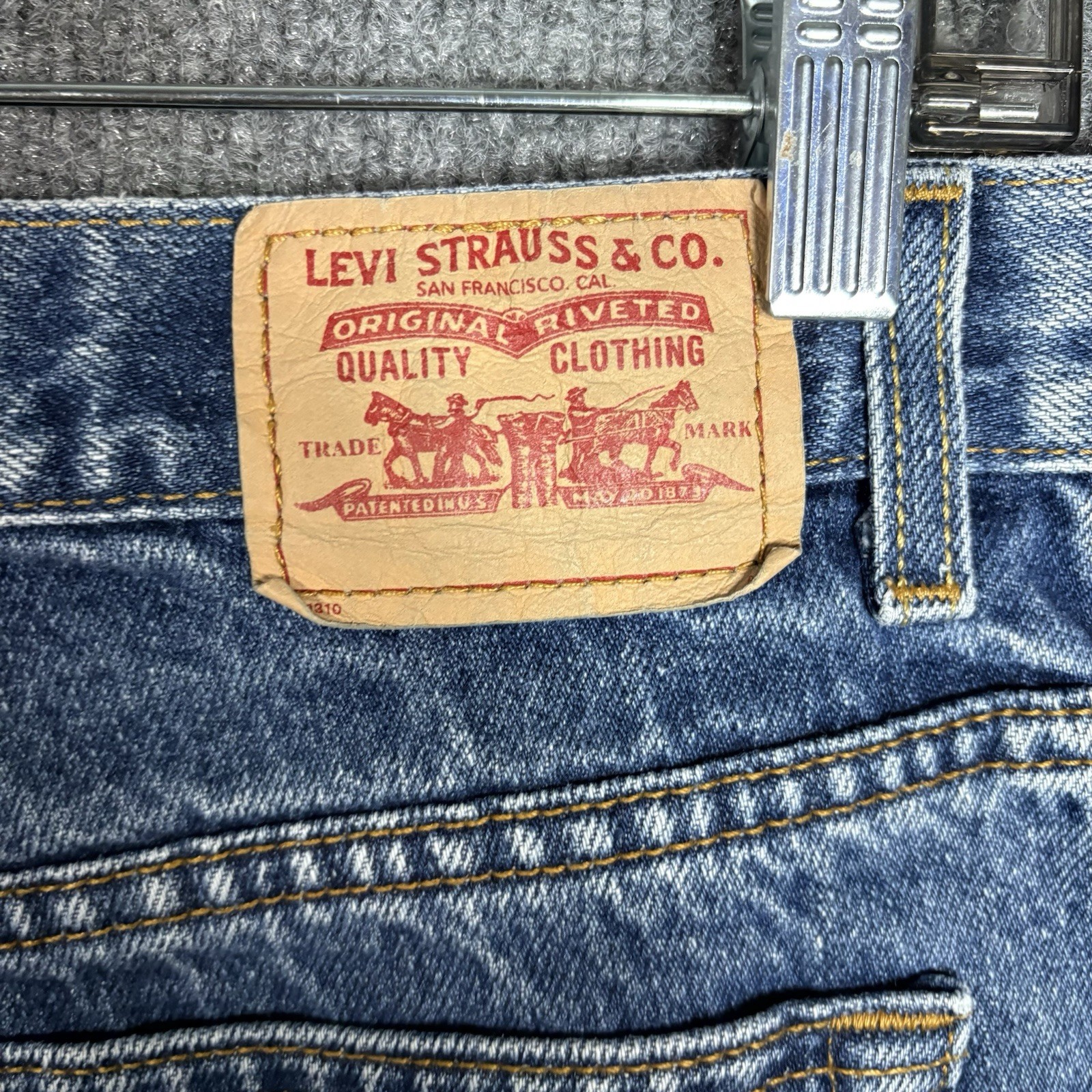 Levi’s 550 Youth Blue Jeans Relaxed fit Taper 14s Medium wash