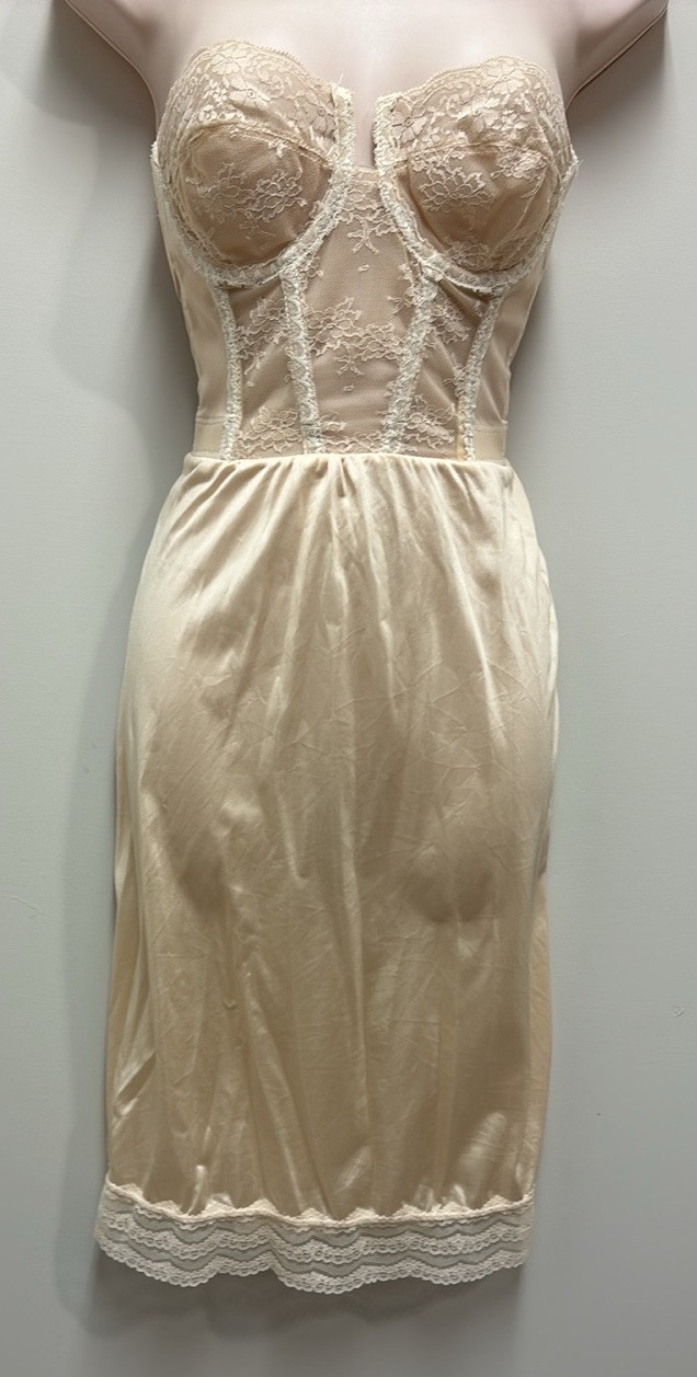 Vintage BACKTALK Young Smoothie Strouse Adler Lace Bustier Bra Dress Slip 34B