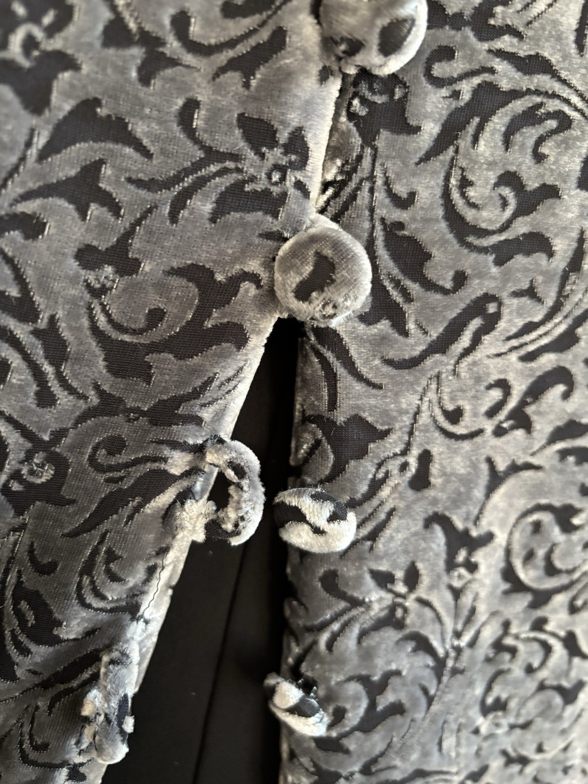 Oberon Silver And Black Silk Velvet Burnout Jacket Oriental Style 16 Women’s 90s