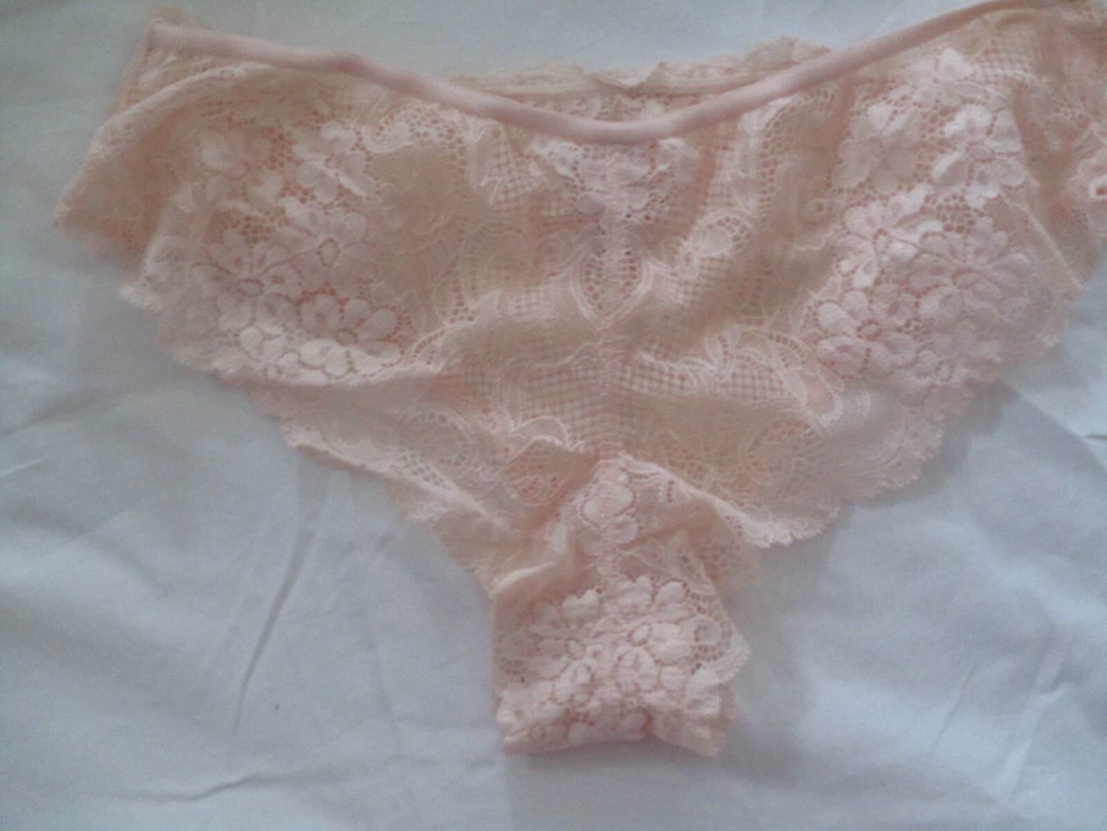 New Victorias Secret Angels Hipkini Panties Size M Lace Flowers 2008 NWOT Panty