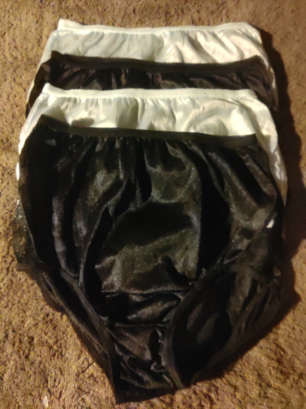 Lot Of 4 – 100% Nylon Brief Panties With Lace Silky Soft Size 7