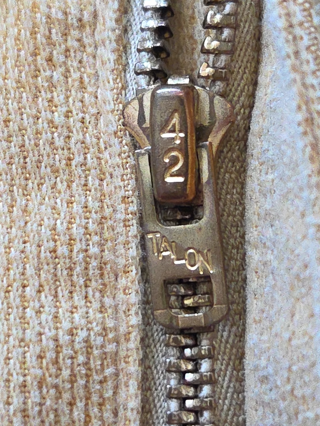 Vtg 1976 Levi’s 747 Student Bell Bottoms Tan Corduroy 24×29 EUC Talon 42 RARE