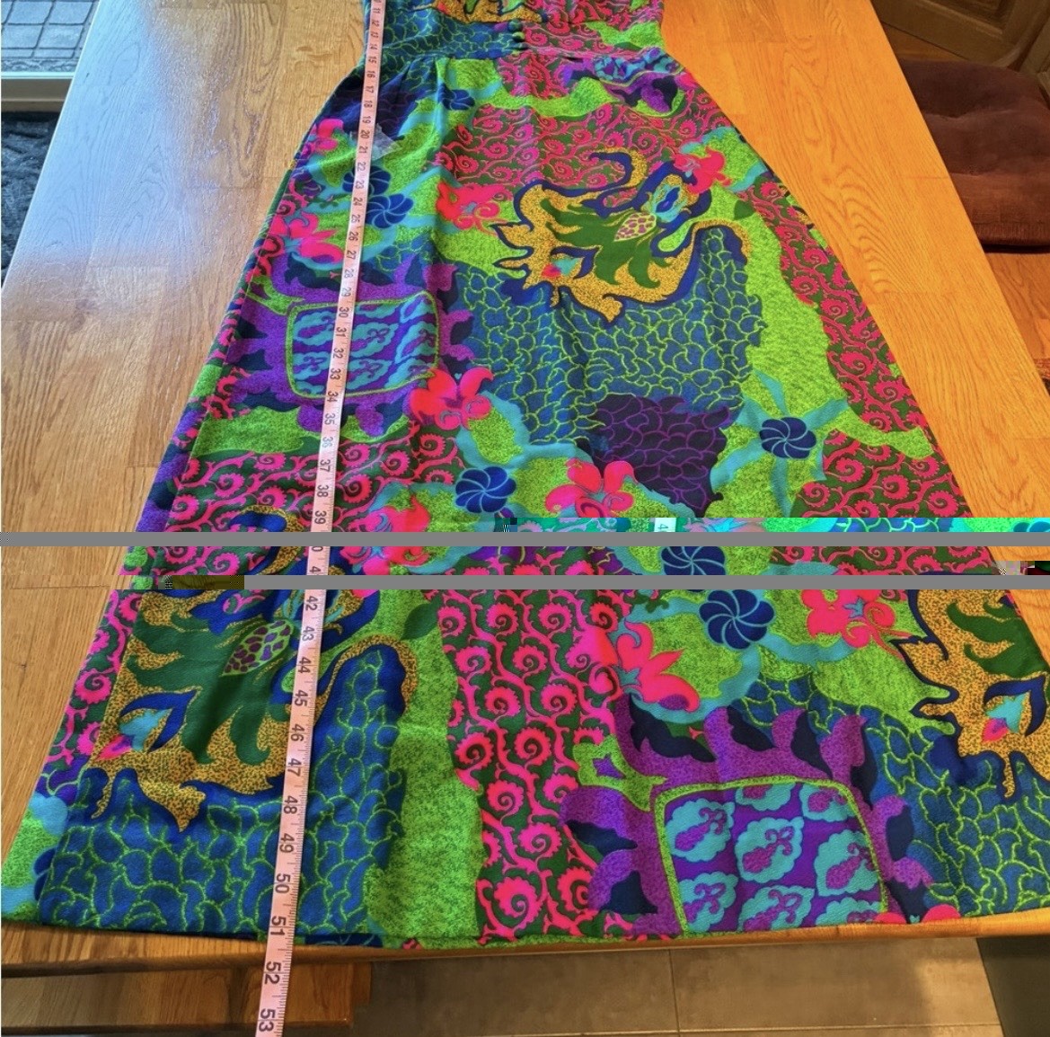 Vintage Waltah Clarke’s Colorful Mod Hawaiian Dress