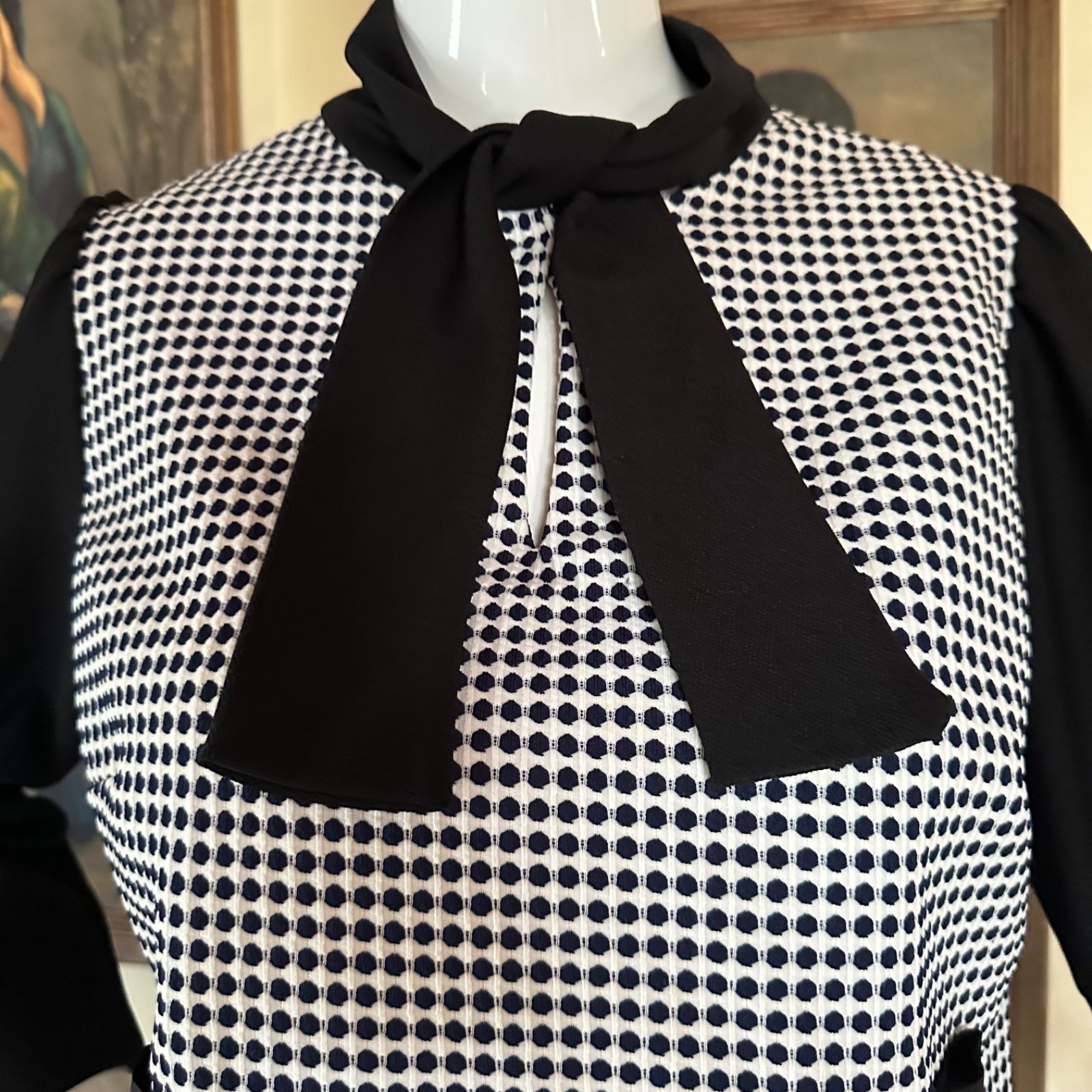 Vintage 70s Mod MAude B&W Graph Polka Dot Pussy Bow Necktie Blouse Top XL