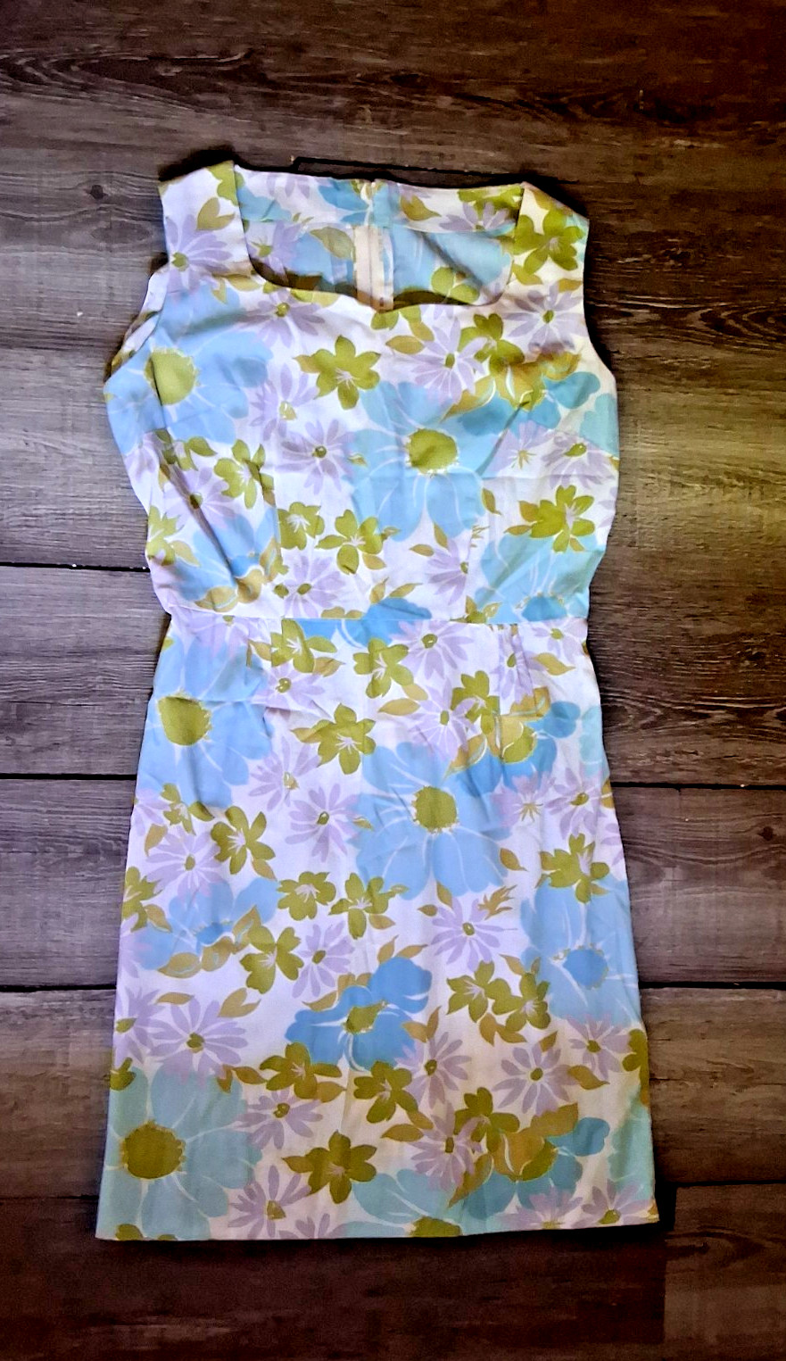 Vintage Shift Dress Sleeveless. Small Floral 1960-1970’s
