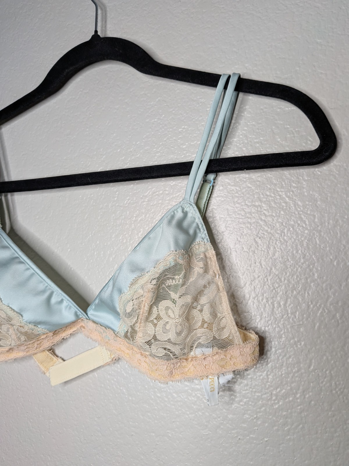 Emilio Pucci Light Blue Satin Cream Lace Vintage 70s Coquette Wireless Bra 34A