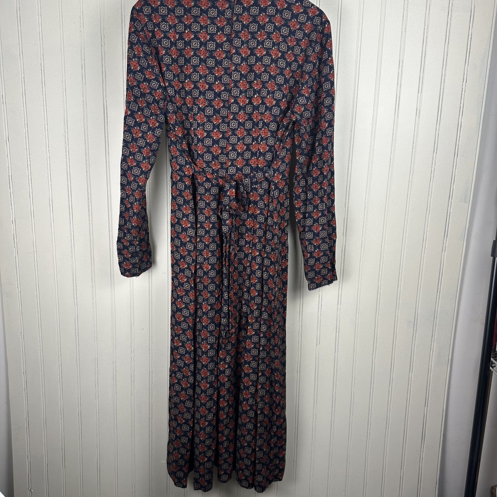 Vintage EXPO Dress From The 1980’s With Zipper & Tie Back in Size 14