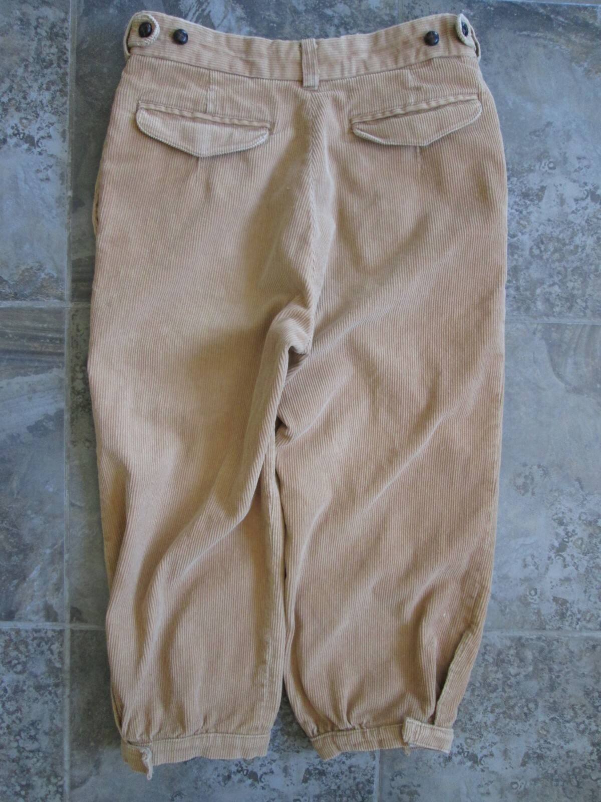 VTG Bugle Boy Onward Cropped Pants Capri 28×19 Pleated Corduroy Khaki Parachute