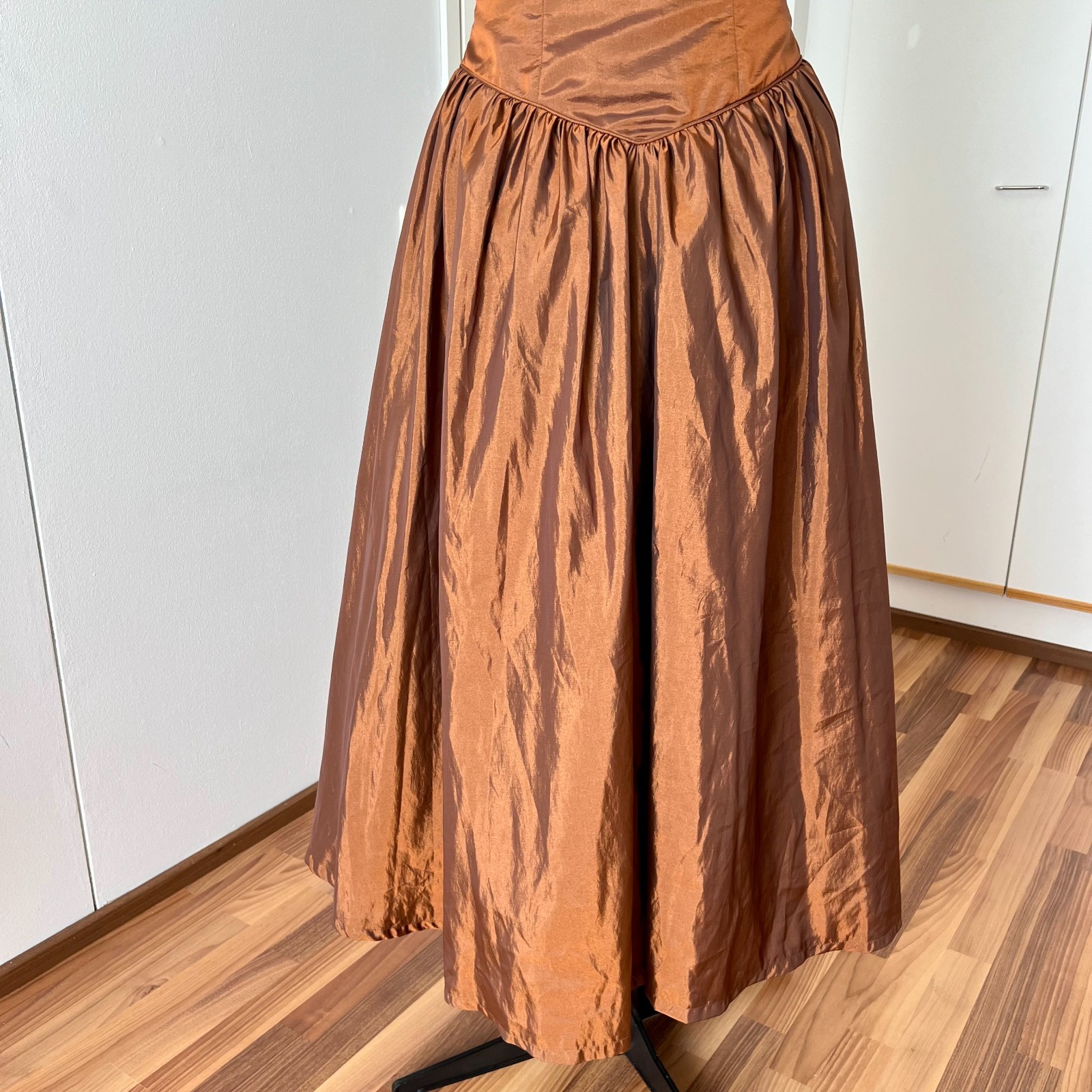 1980s JOHN CHARLES Off Shoulder Cocktail Gown Prom Party Taffeta Gala Evening