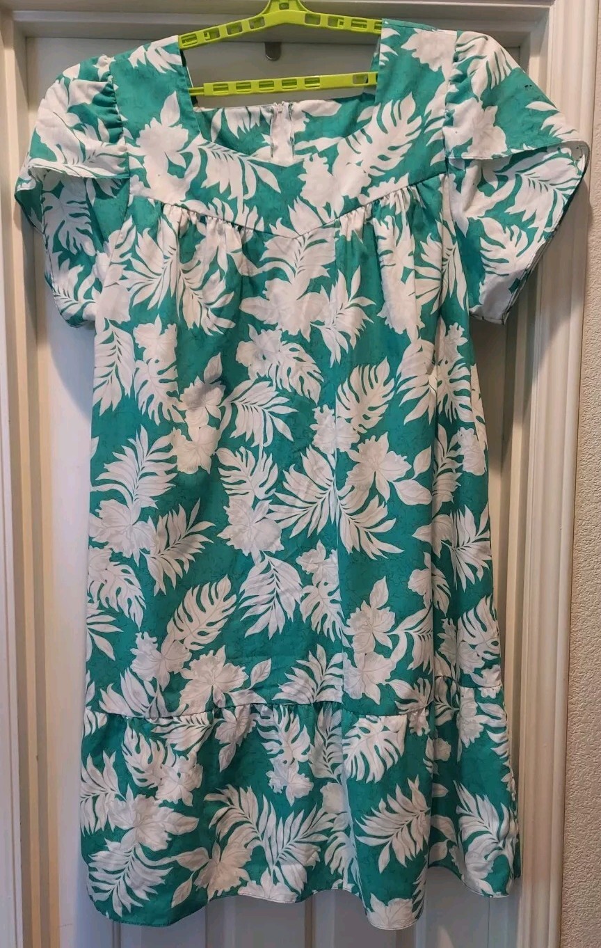Womens vintage Royal Creations Hawaiian dress 4XL poly/cotton green/white floral