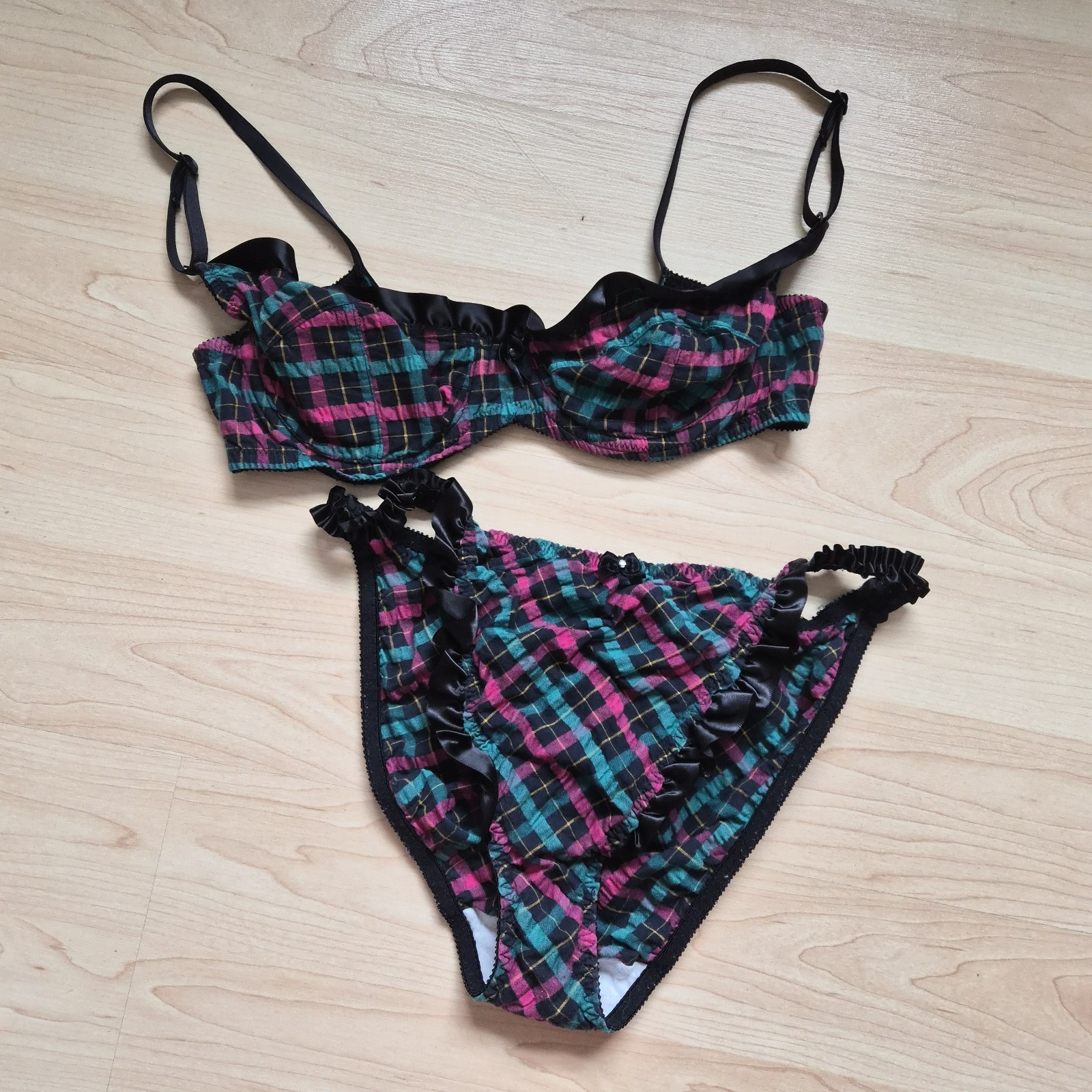 Vintage 90s Checkered Hi Rise Brief Panty Bra Set Satin Ruffles 34B/M