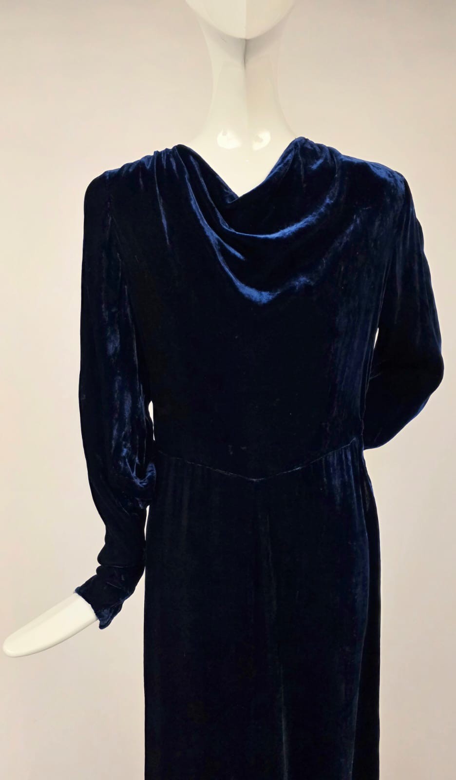 GLAMOUR 1930’S VIBRANT SAPPHIRE BLUE SILK VELVET LONG DRESS W DRAPED NECKLINE
