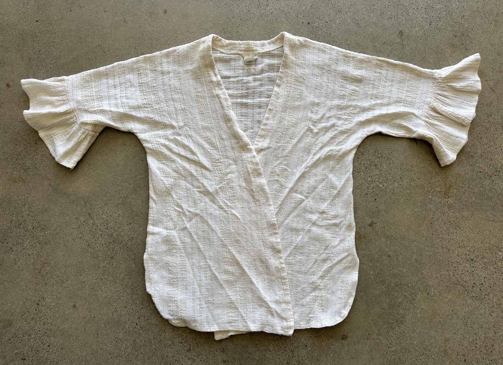 Vintage 1980s Wear-Abouts by Sirena Ivory Textured Flutter Sleeve Cardigan Sz M