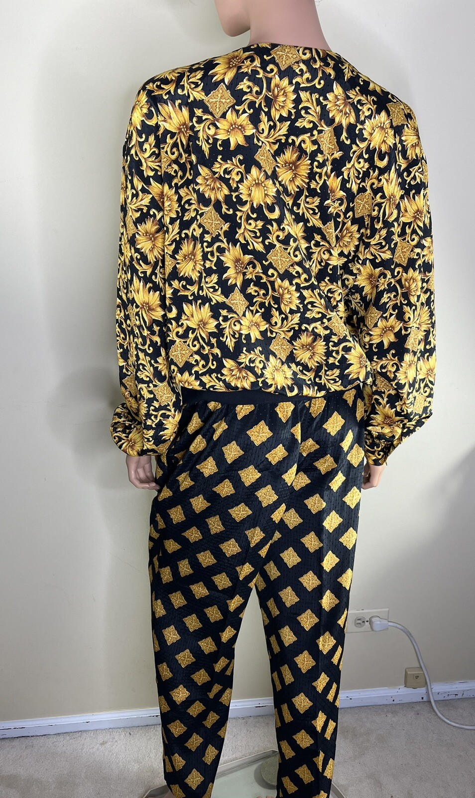 Vintage 1980’s Size 10 Collections by Josephine L/Sleeve Poly Jacket & Pant Set