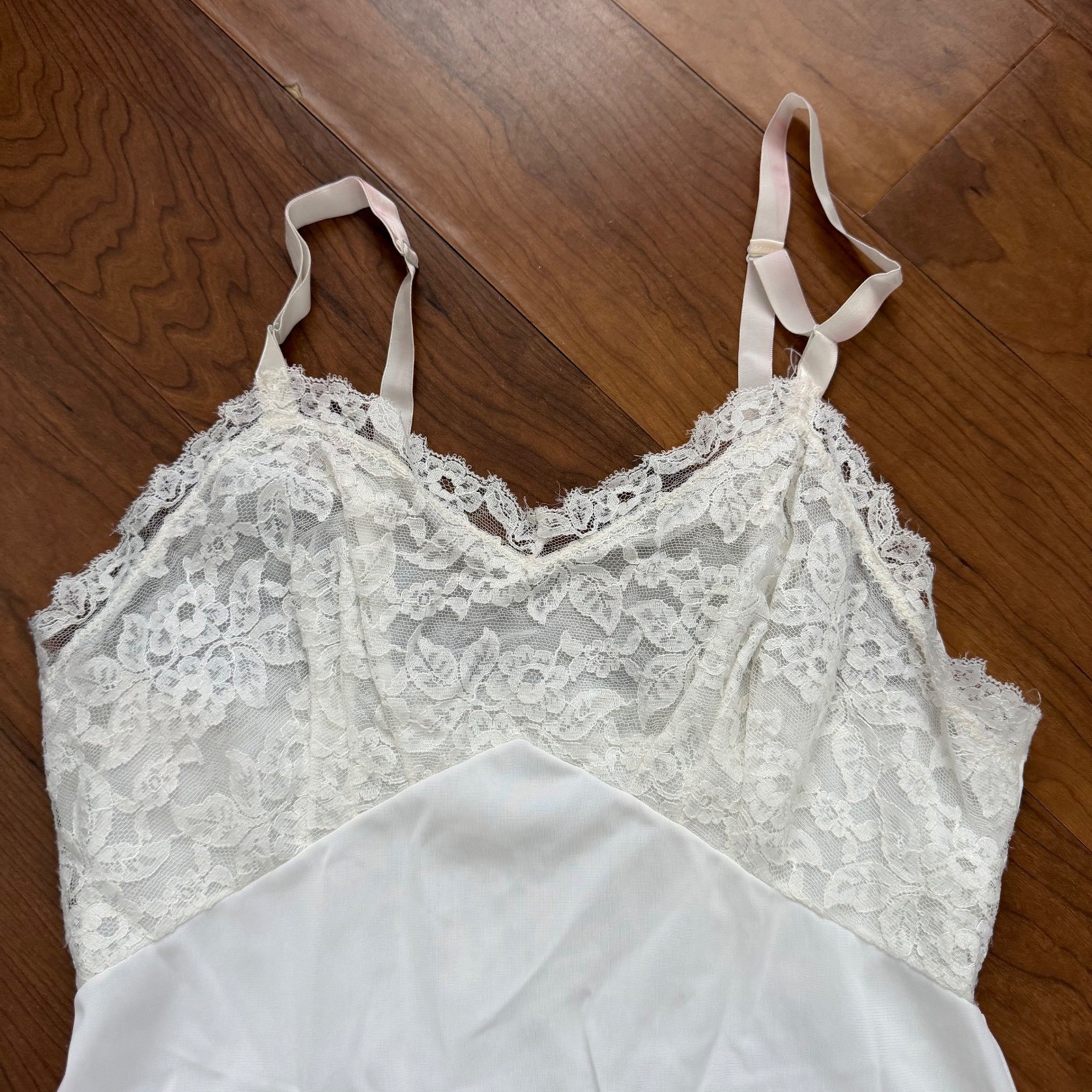 Vintage Charmode Cut Out Lace Floral Sheer Bridal Nightgown White Dress Slip 34