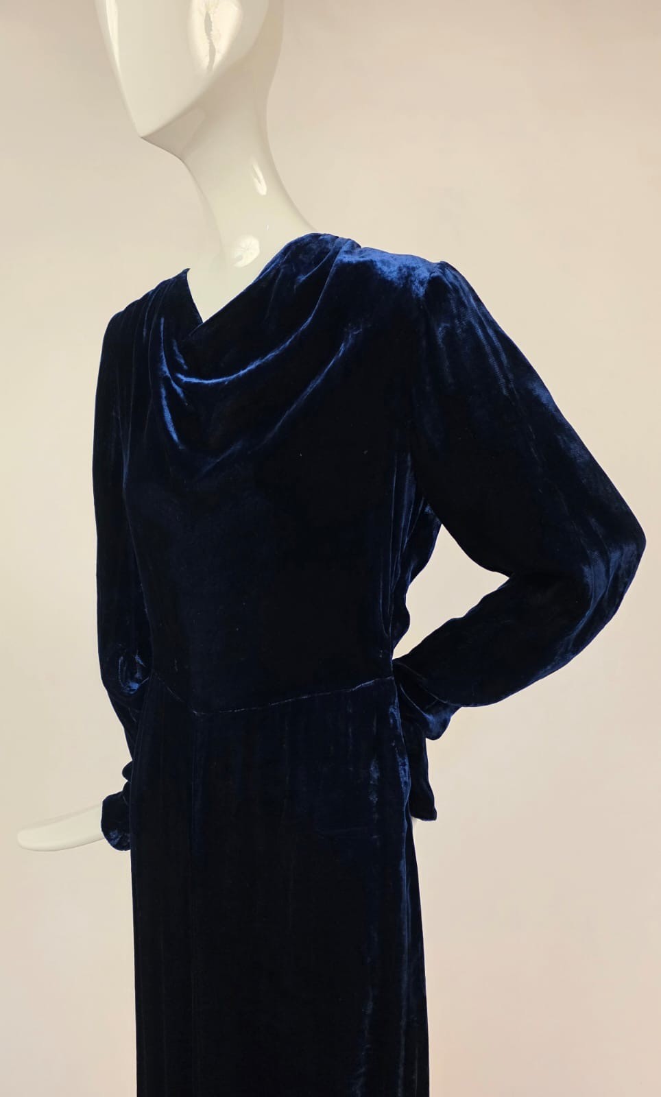 GLAMOUR 1930’S VIBRANT SAPPHIRE BLUE SILK VELVET LONG DRESS W DRAPED NECKLINE