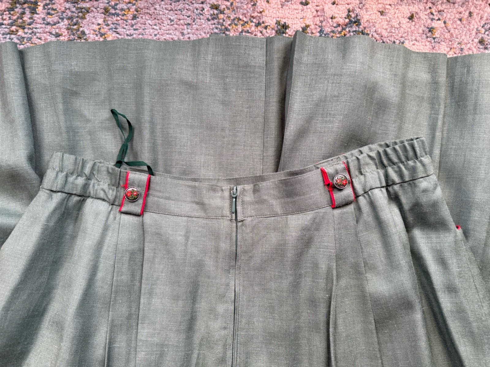 Vintage Meico Landhaus holiday poinsettias skirt jacket set, size EU 46