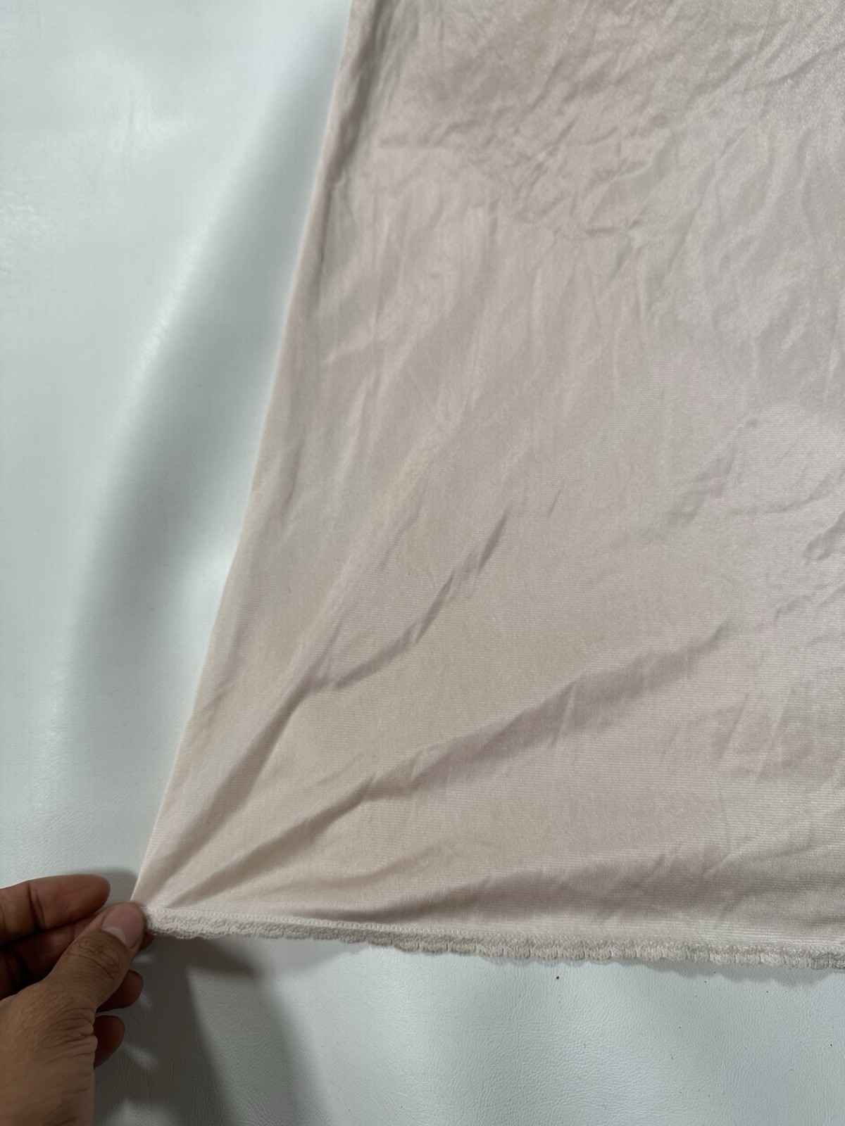 Vintage VASSARETTE Ombré White Blush Pink Silky Full Slip w/ Lace Size 28” 38/44