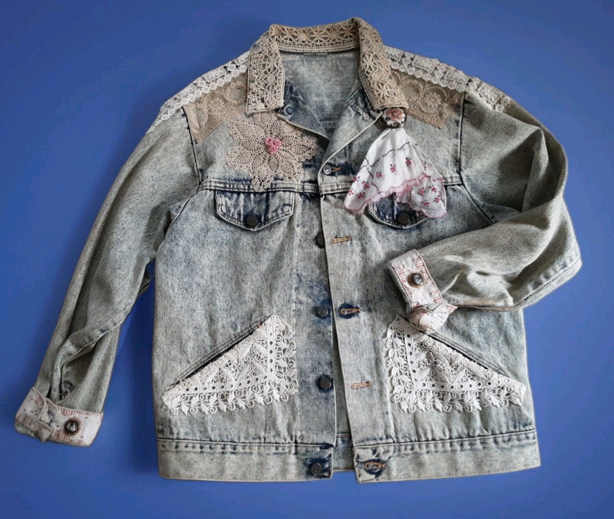 VTG Denim & Old Lace Embellished Jacket Embroidery Boho Chic Cottagecore M-L