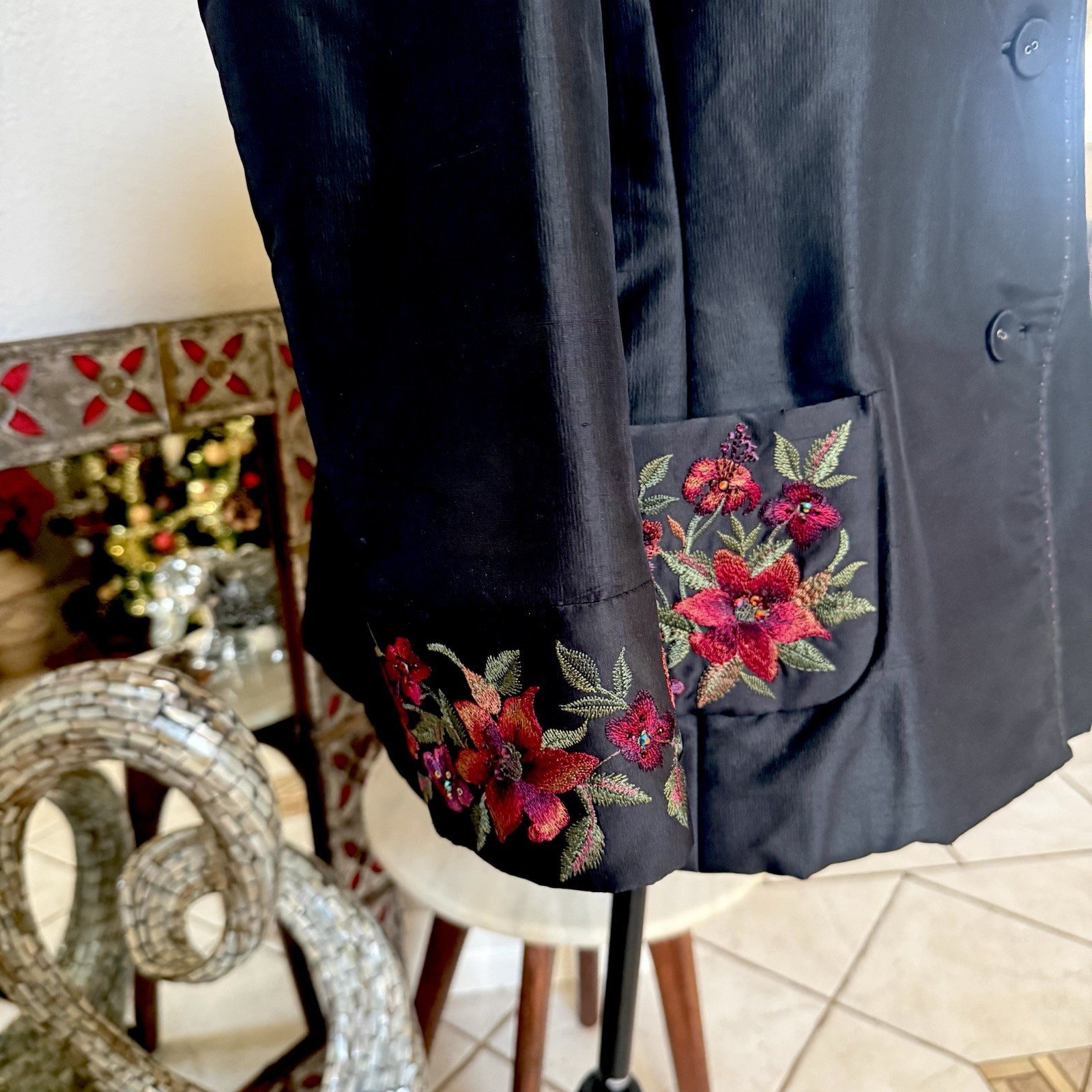 Vintage Korean Sul Yun Hyoung Designer Black Blazer Floral Embroidered Jacket