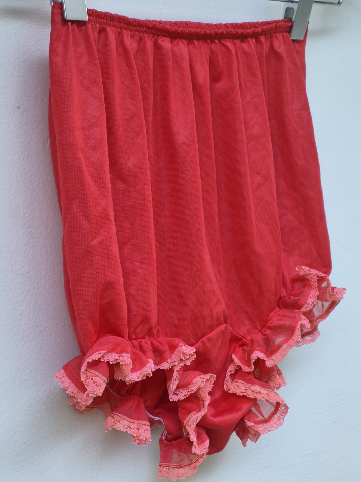 Vintage 70s Jer Marai Red Nylon High Waist Gusset Ruffle Lace Pin Up Panties