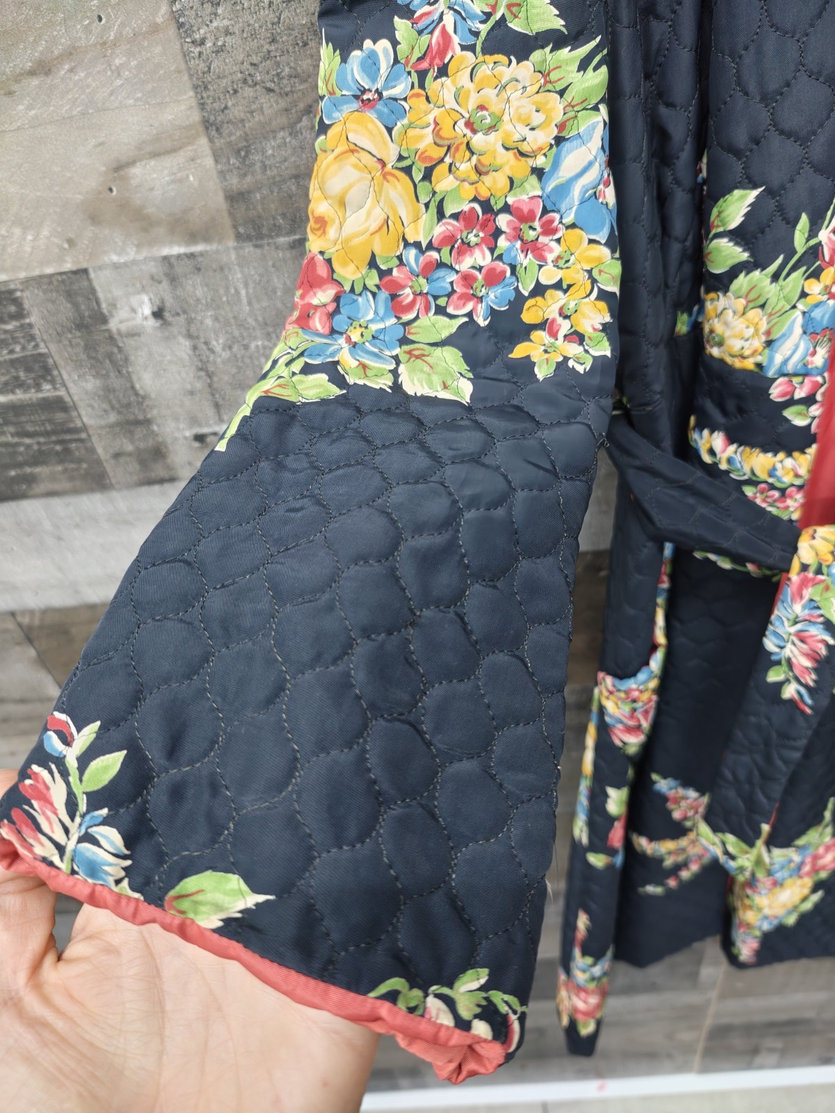 1940s Sandora Creation Rayon Lounge Set Wide Puff Sleeve Quilted Robe Floral
