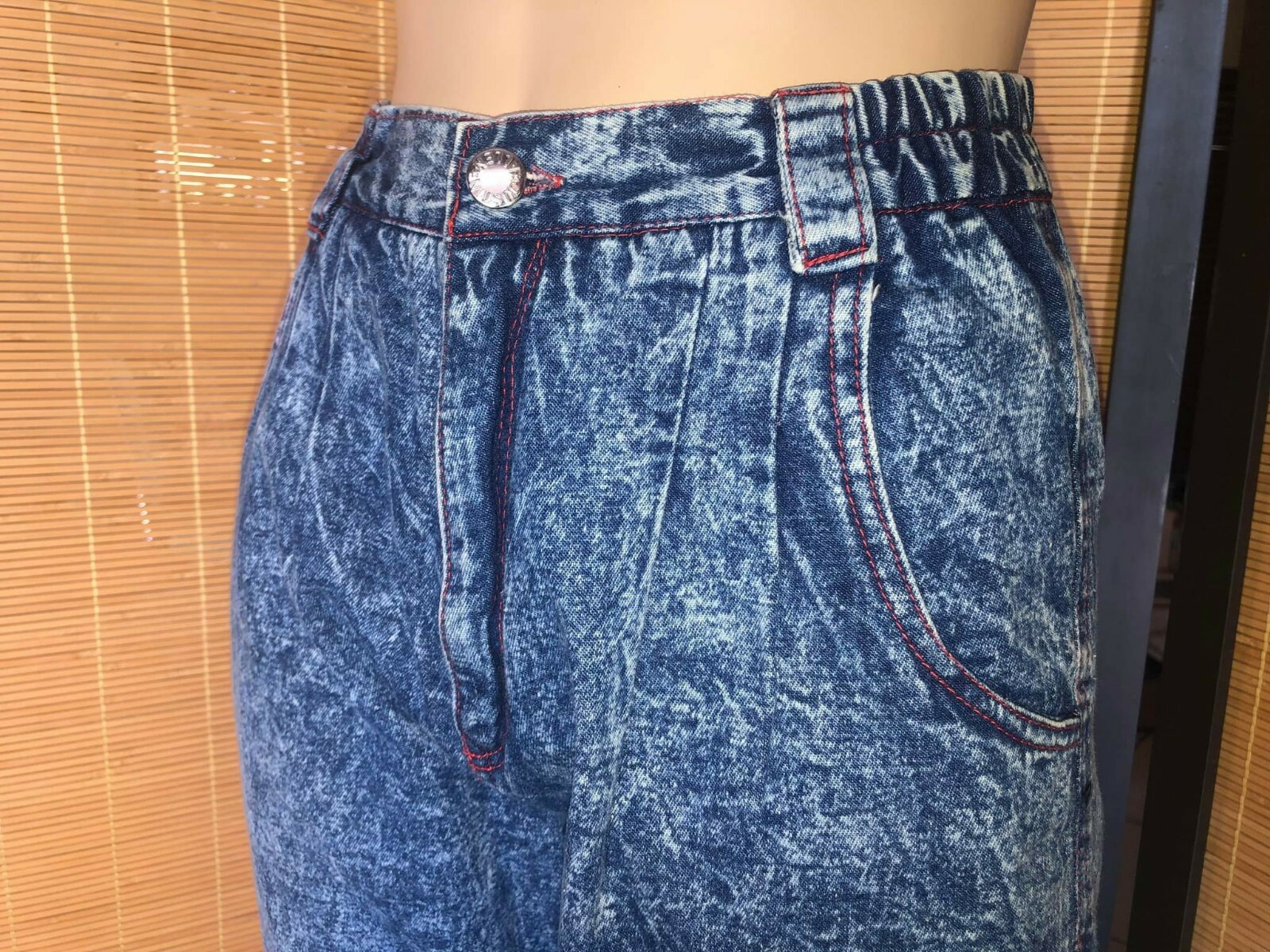 Vintage 80s Acid Washed High Waisted Denim Mom Jeans USA New Wave „LOVE ME” S