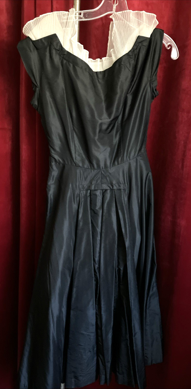 FAB style To Copy 50s Stand Collar Crystal Pleat Dress NYC label
