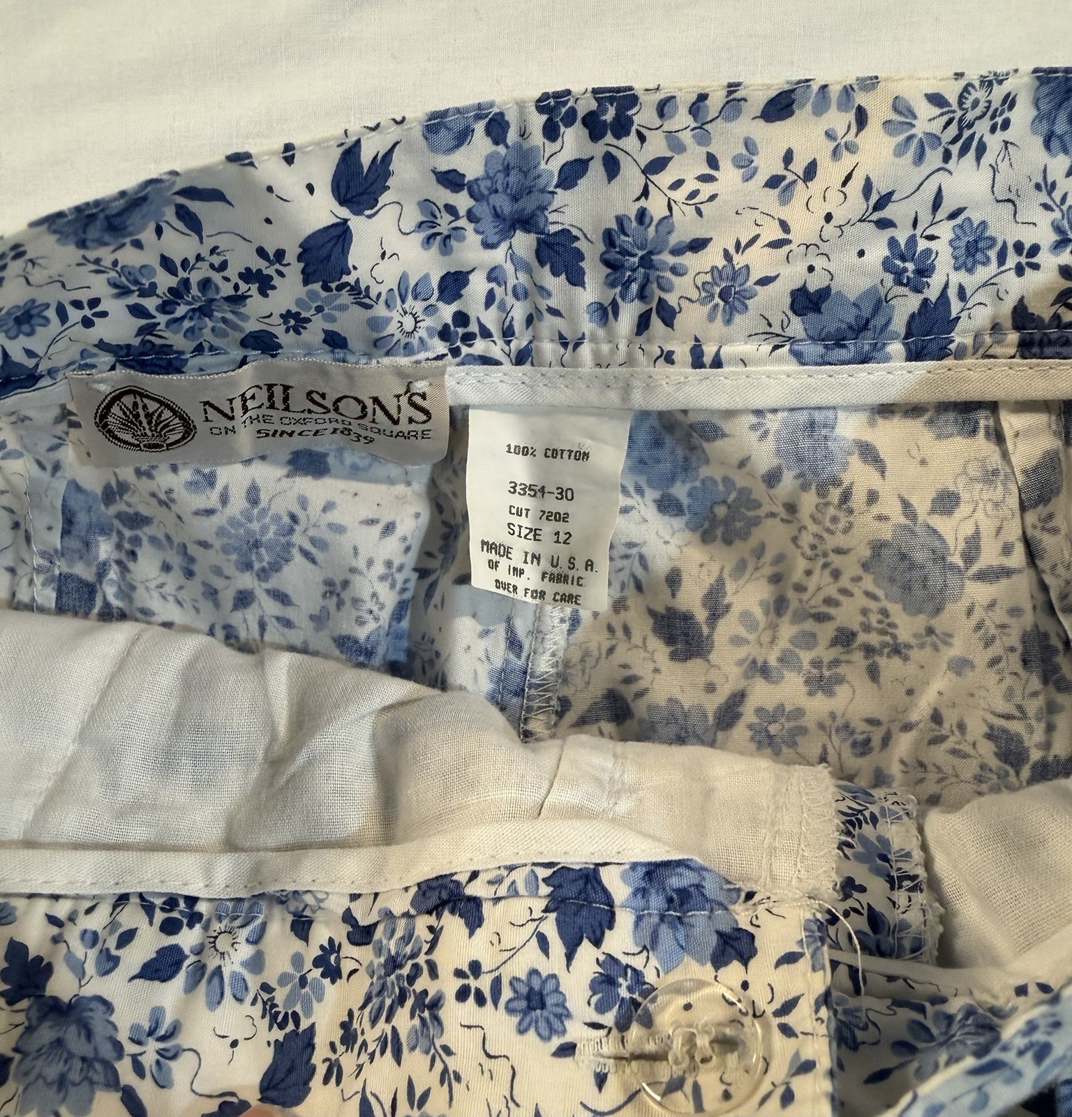 Vintage Neilsons Blue White Floral Pleated Cotton Pants Trousers Size 12 USA