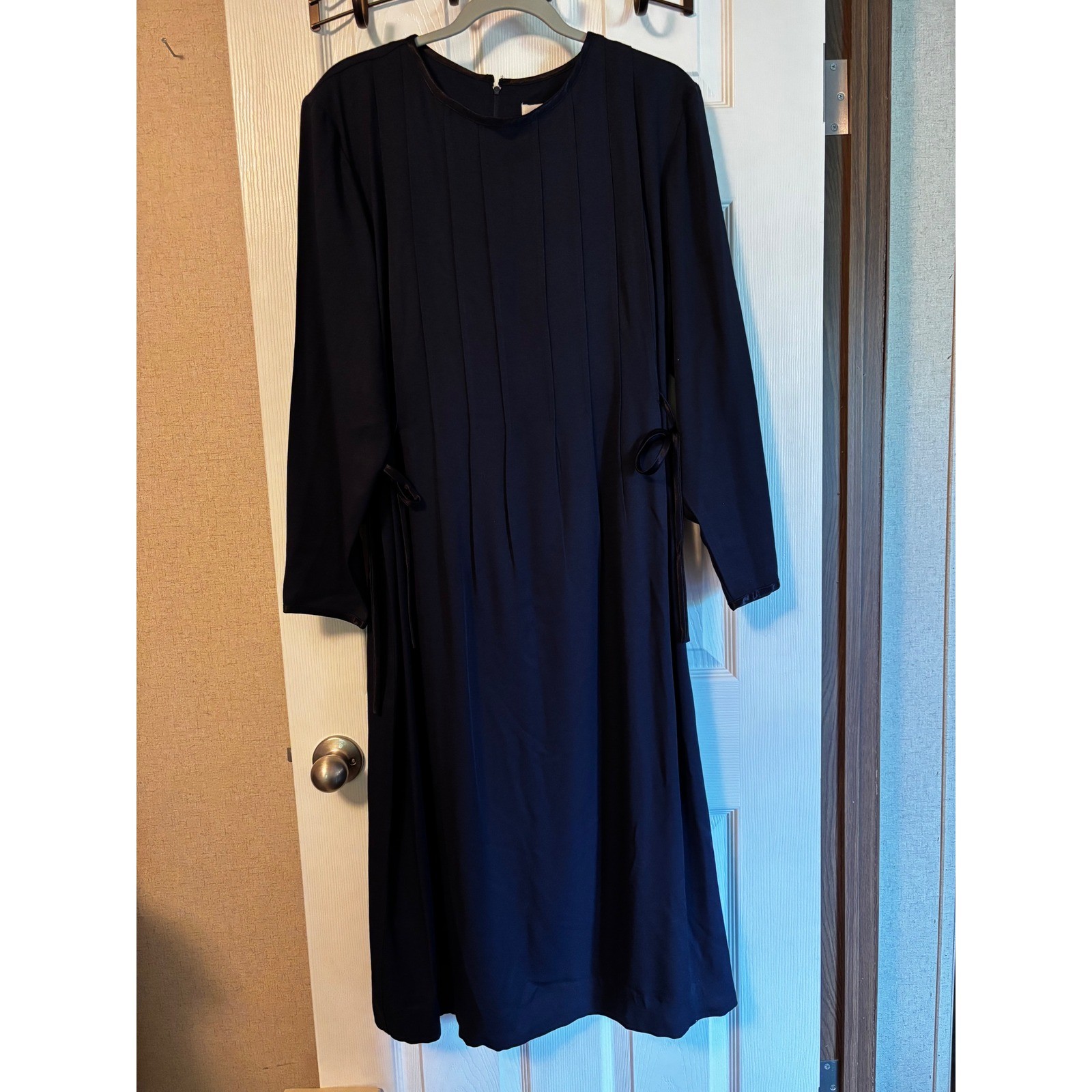 Danny & Nicole Vintage Navy Blue Pleated Midi Dress Long Sleeve Plus Size 16W