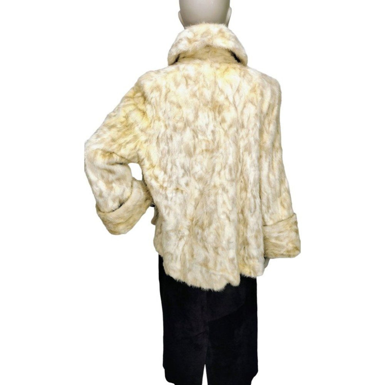 Antique 1920’s/30’s Sagarsky’s Beige Rabbit Fur Cuffed Wide Sleeve Mob Wife Coat