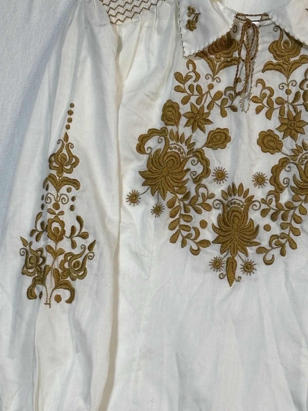 Women’s Peasant Blouse Med Hungarian Folklore Folk Art Gold 70s Vintage RARE
