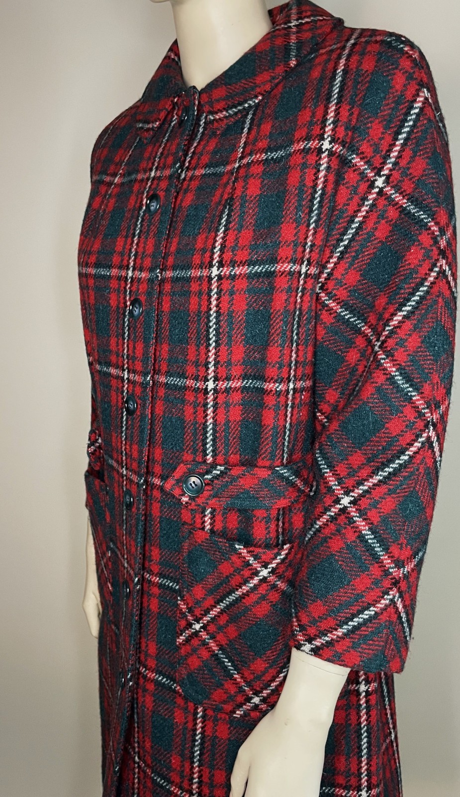 1950s Vintage Red Green Plaid Wool Scotland Harris Tweed Ladies Coat NOS S/M