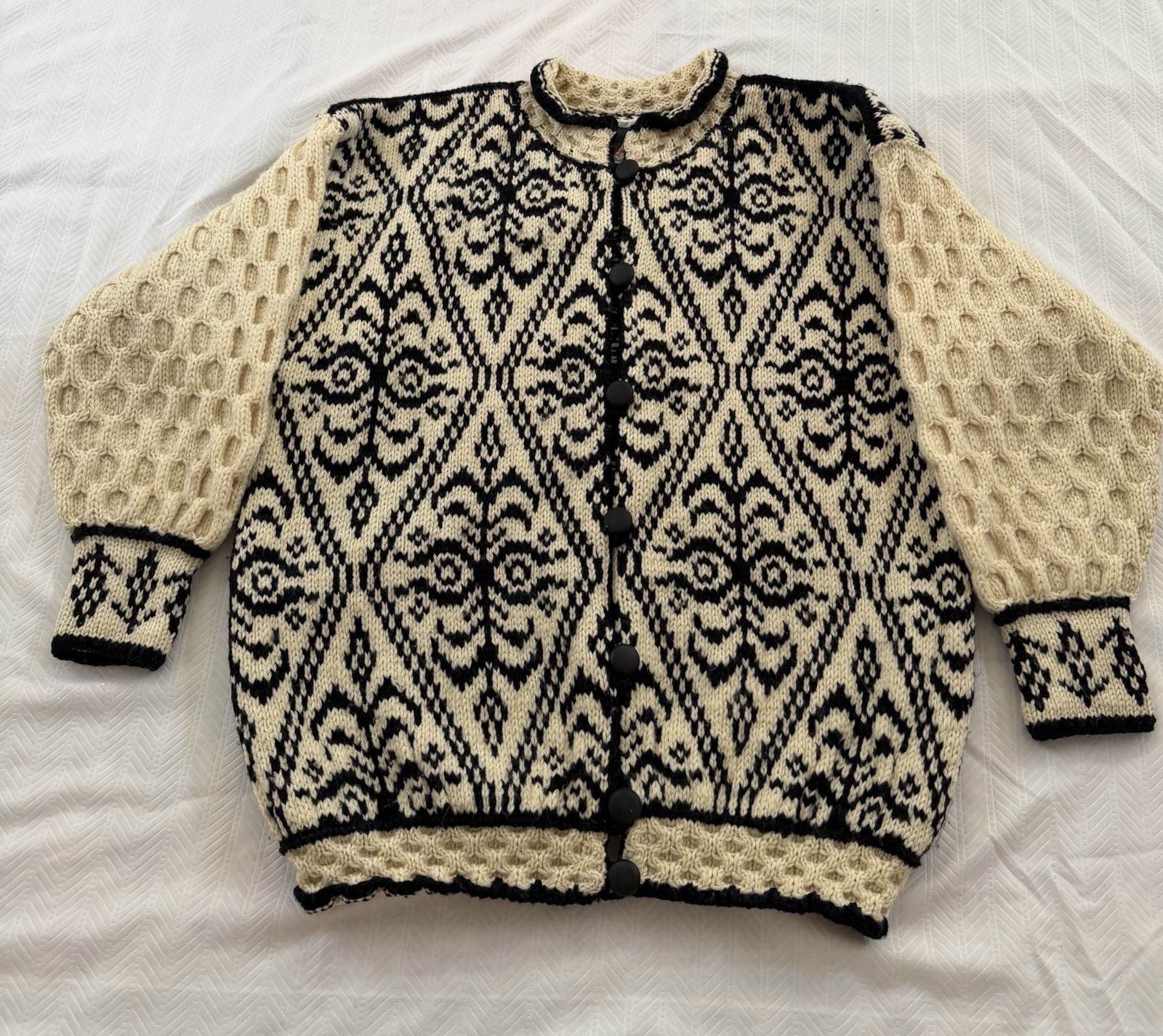 Dale Of Norway Women’s Hand Knit Wool Cardigan White & Black Sweater Size S-M
