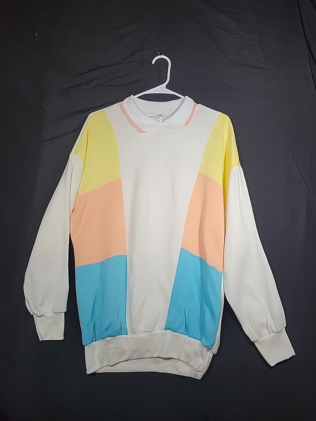 Dainty Rose M Vintage Womens Sweater 1980s